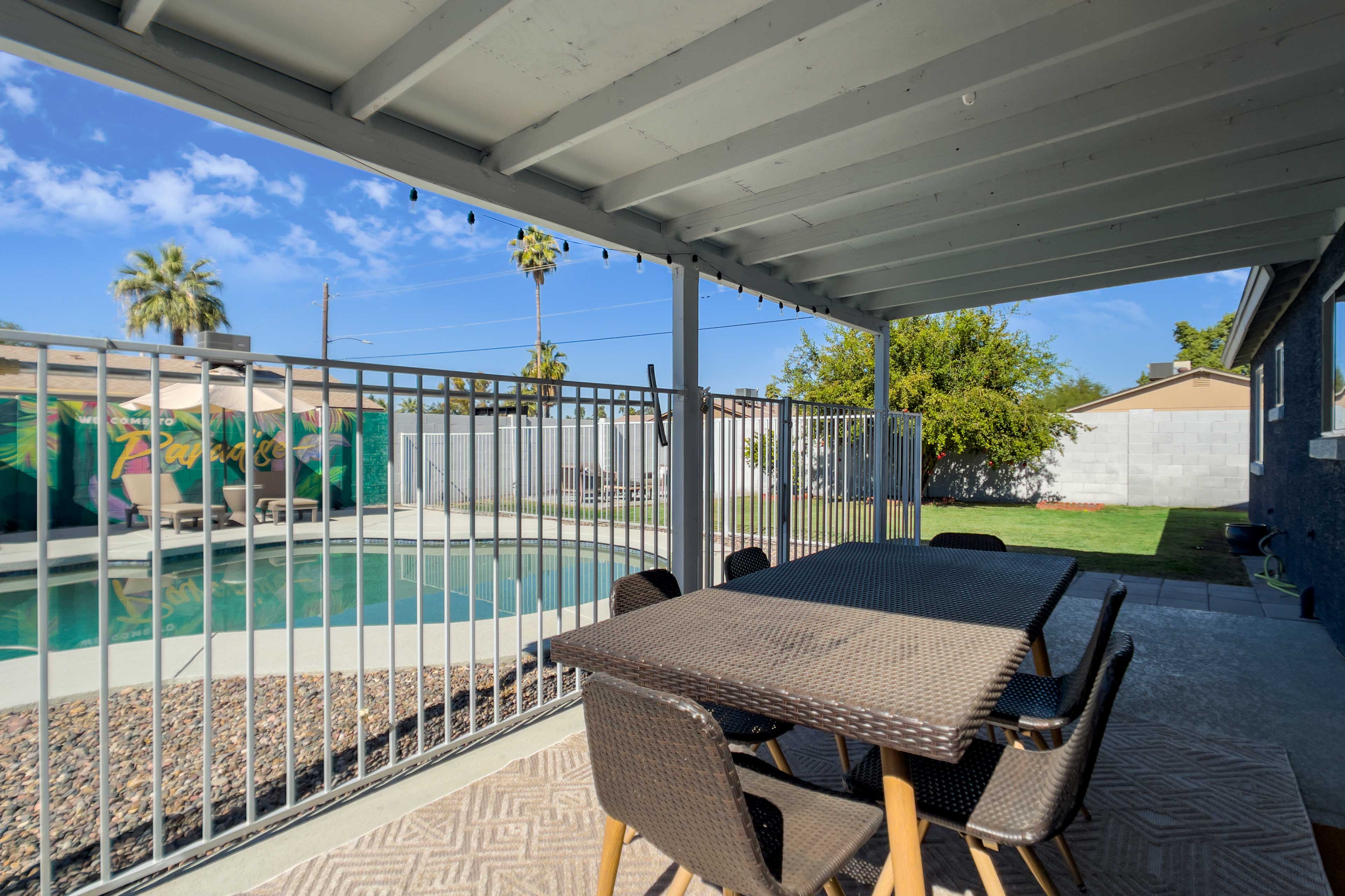 Covered Patio | Outdoor Dining Area