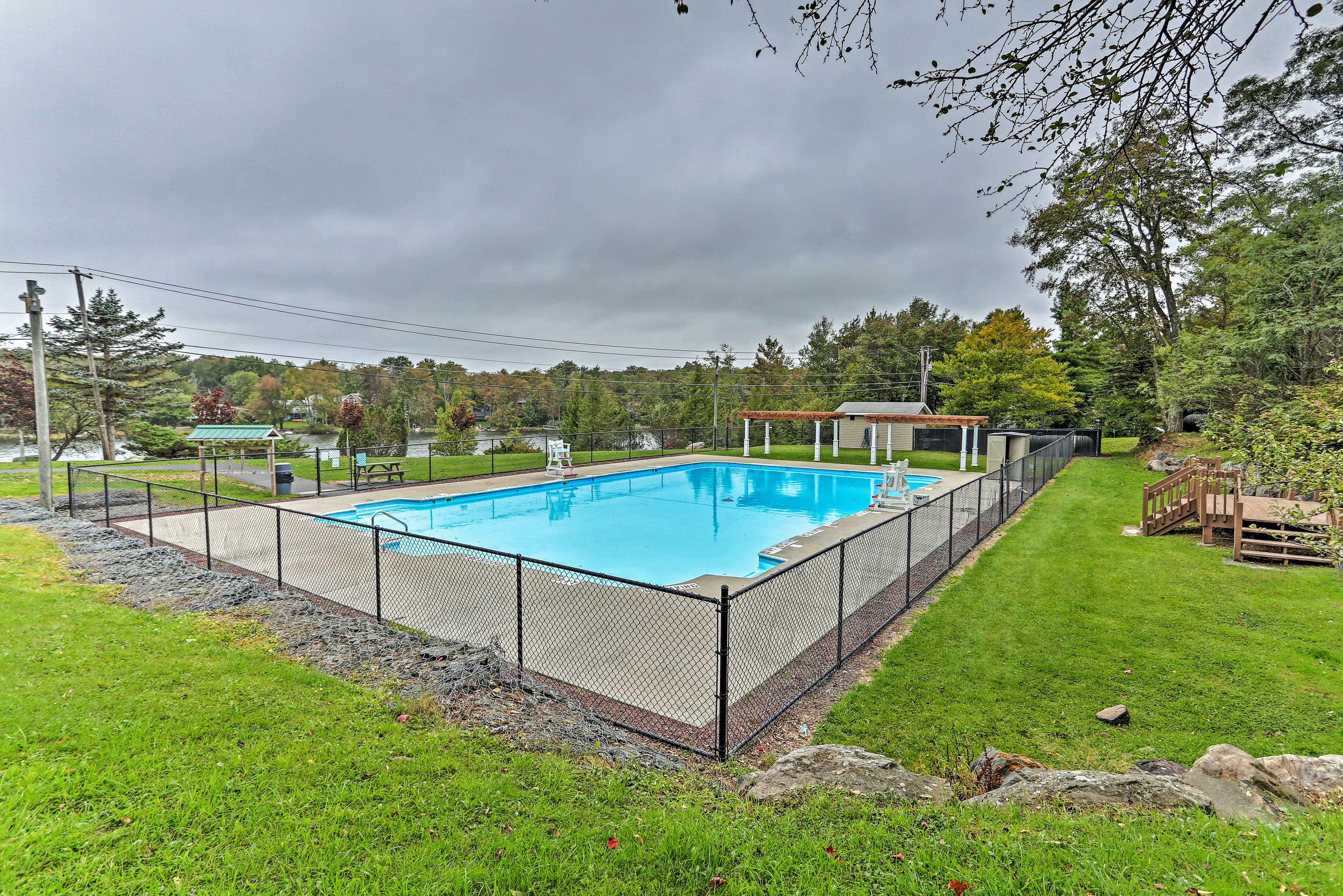 Community Amenities | 3 Seasonal Pools