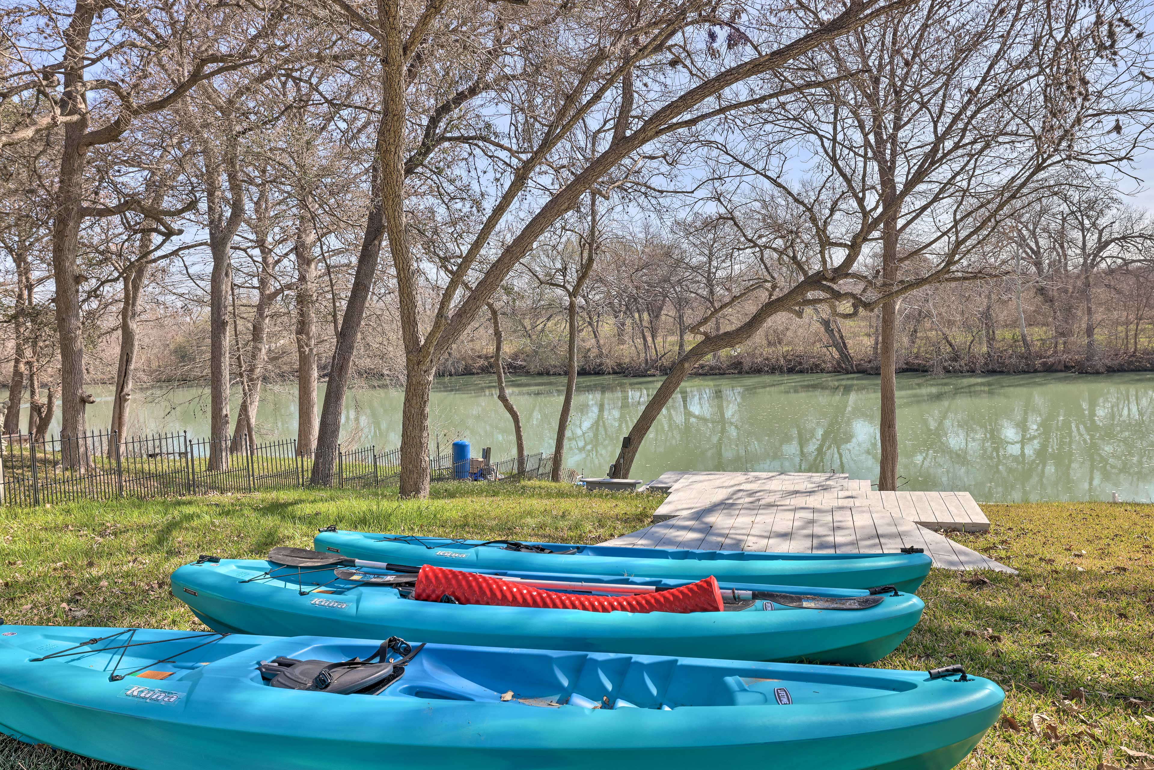 Guadalupe River | Kayaks Provided