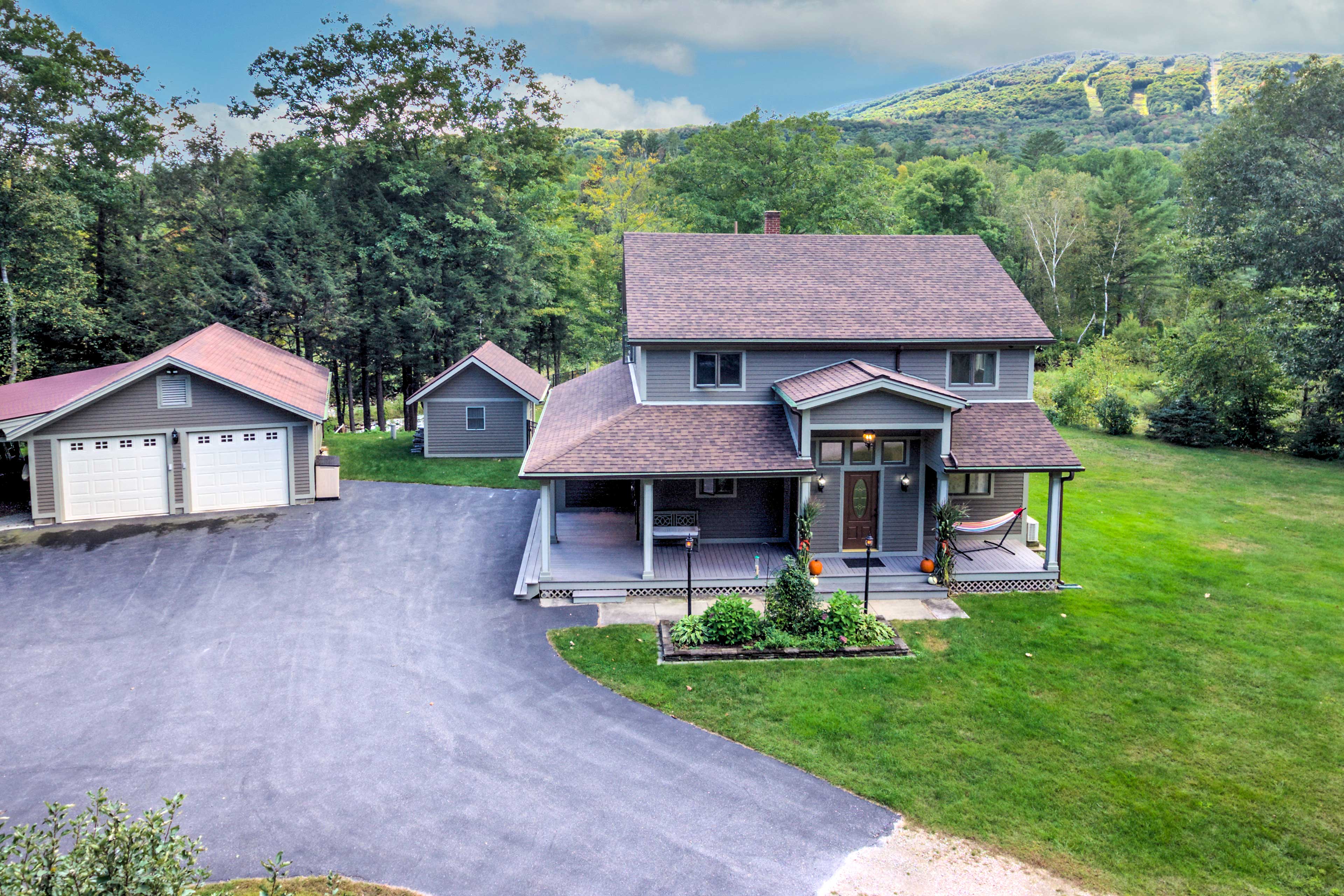 Home Exterior | Driveway Parking (4 Vehicles)