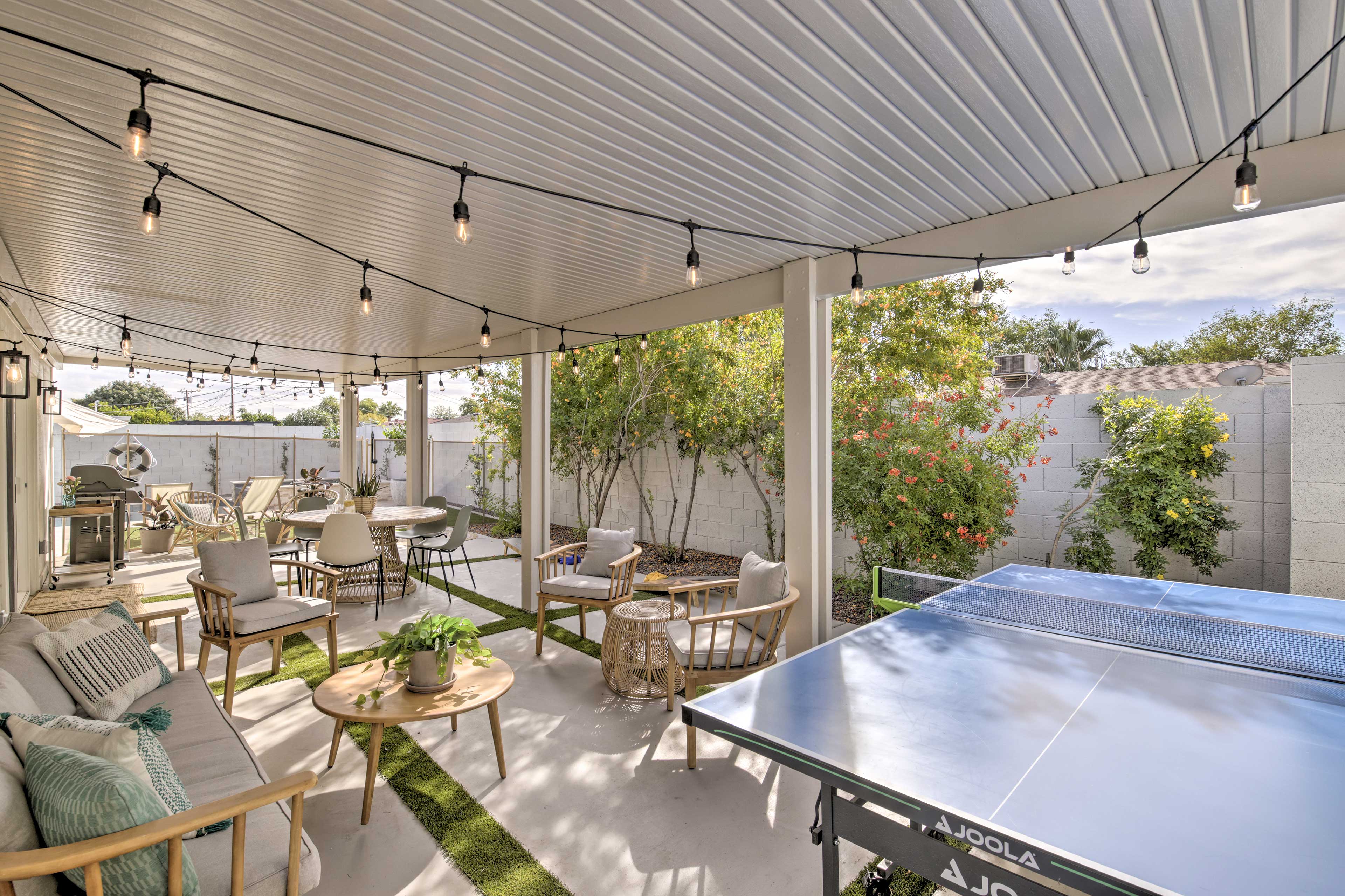 Game Room Veranda | Lounge Furniture | Outdoor Dining