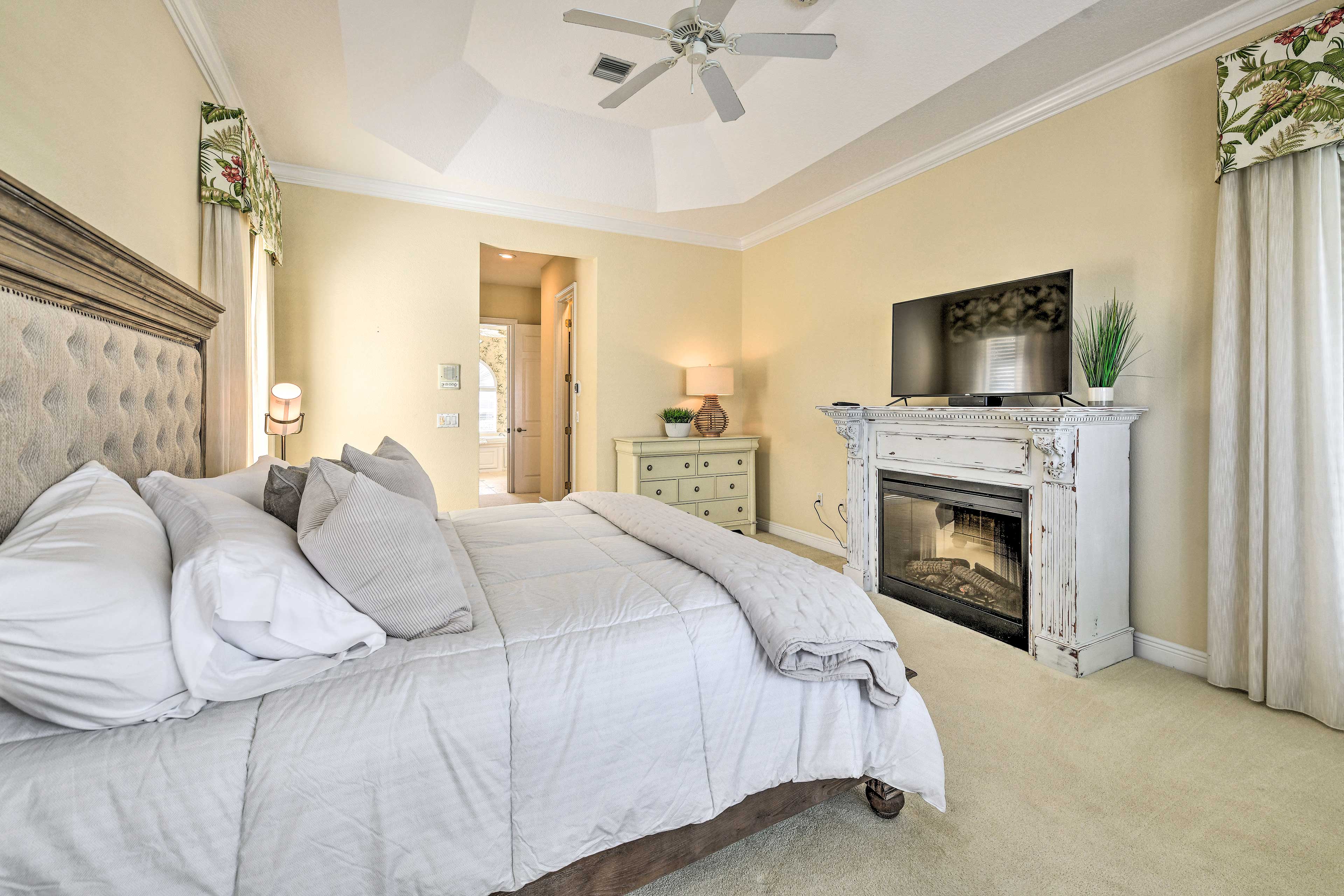 Bedroom 1 | Gas Fireplace