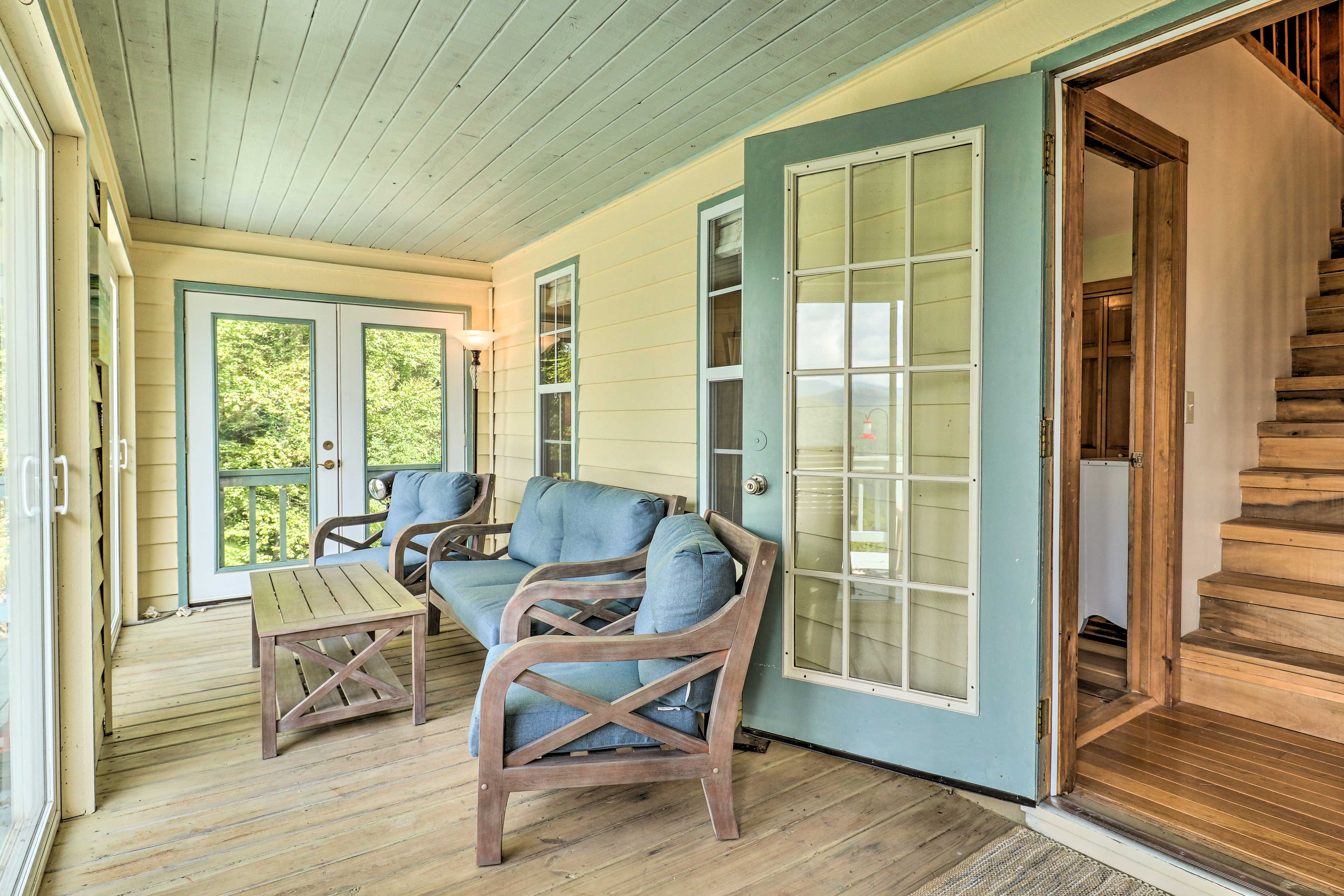 1st-Floor Sunroom