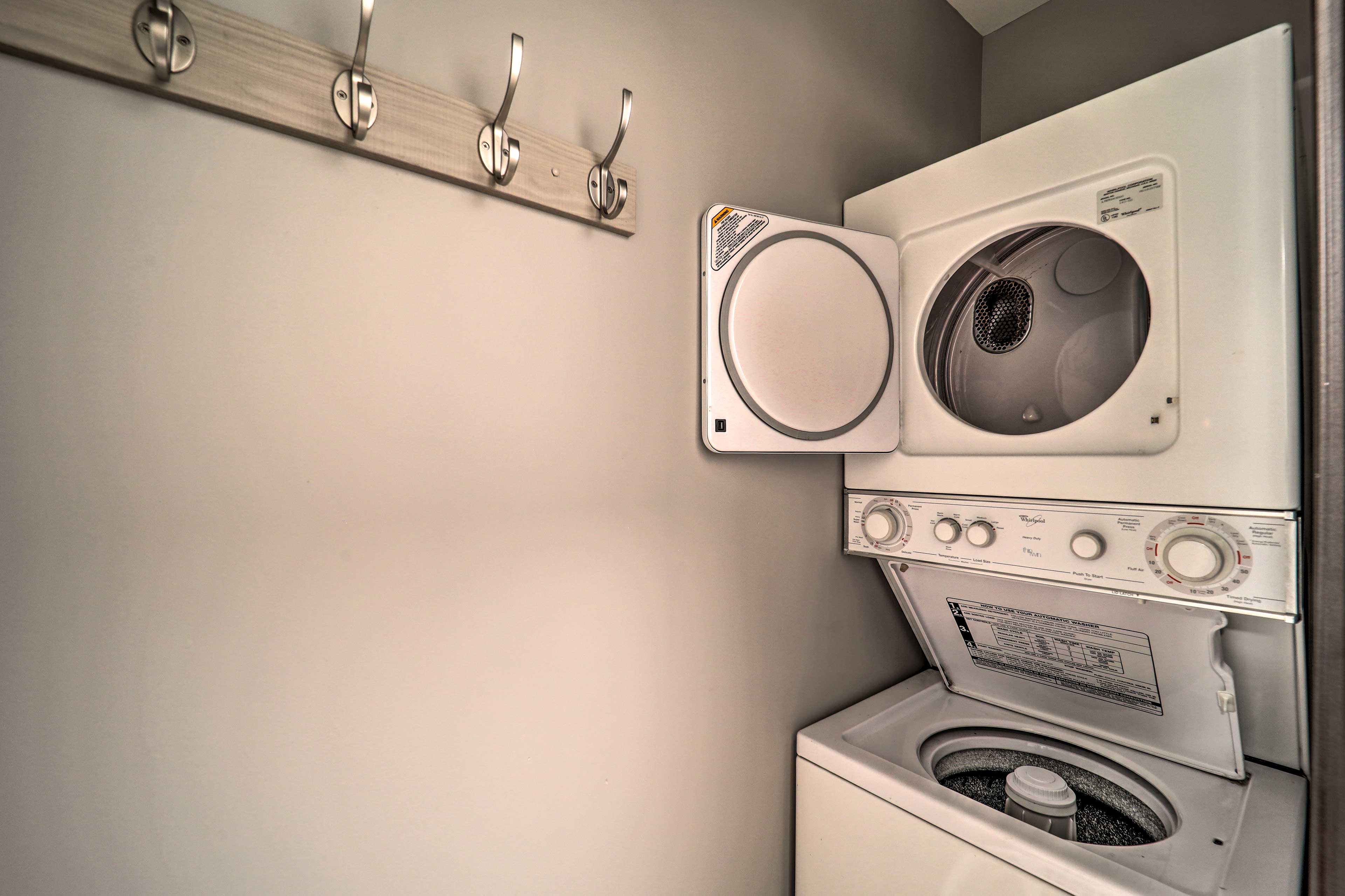 In-Unit Laundry | Linens & Towels Provided