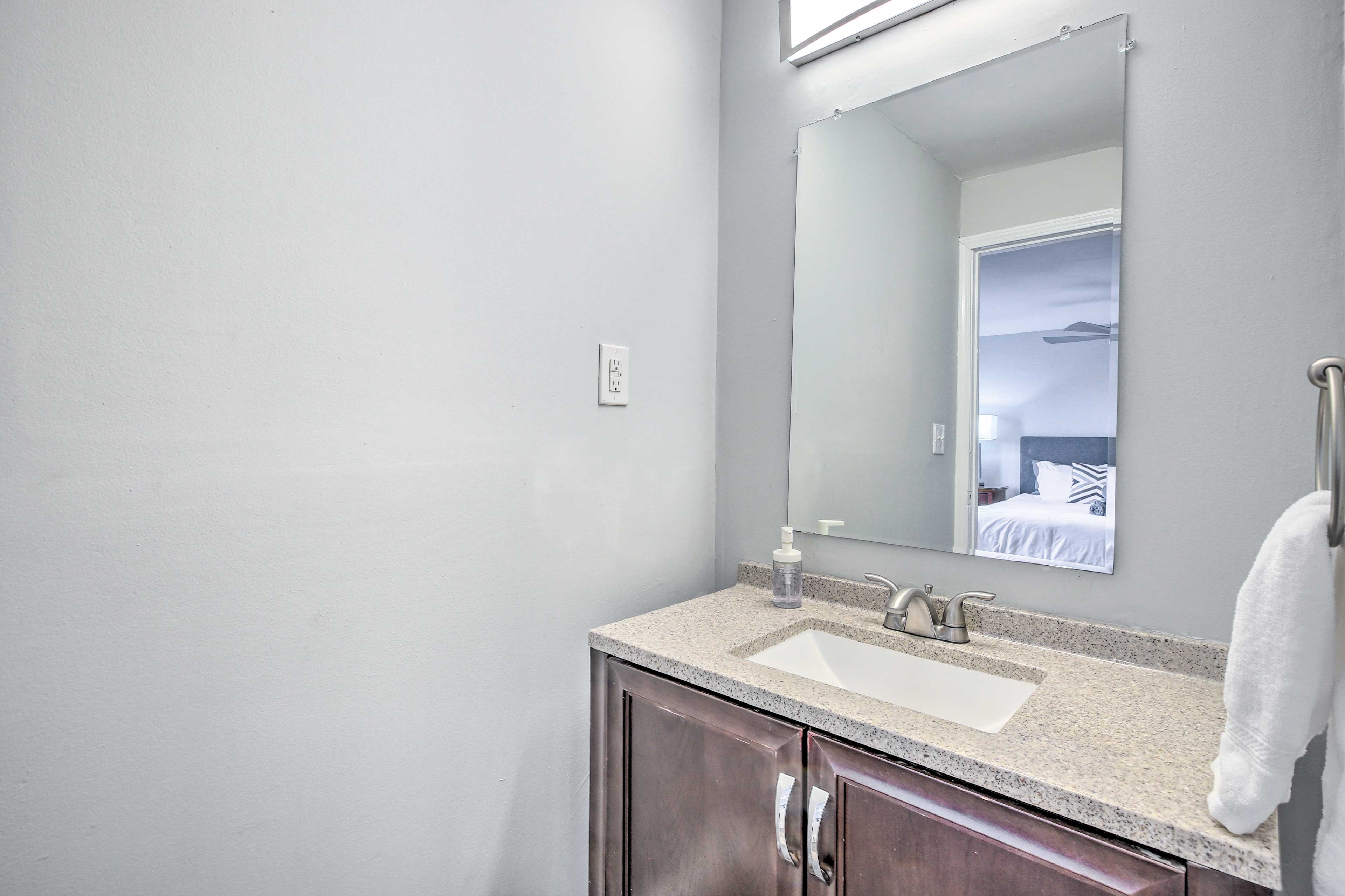 En-Suite Bathroom | Towels Provided | Hair Dryer