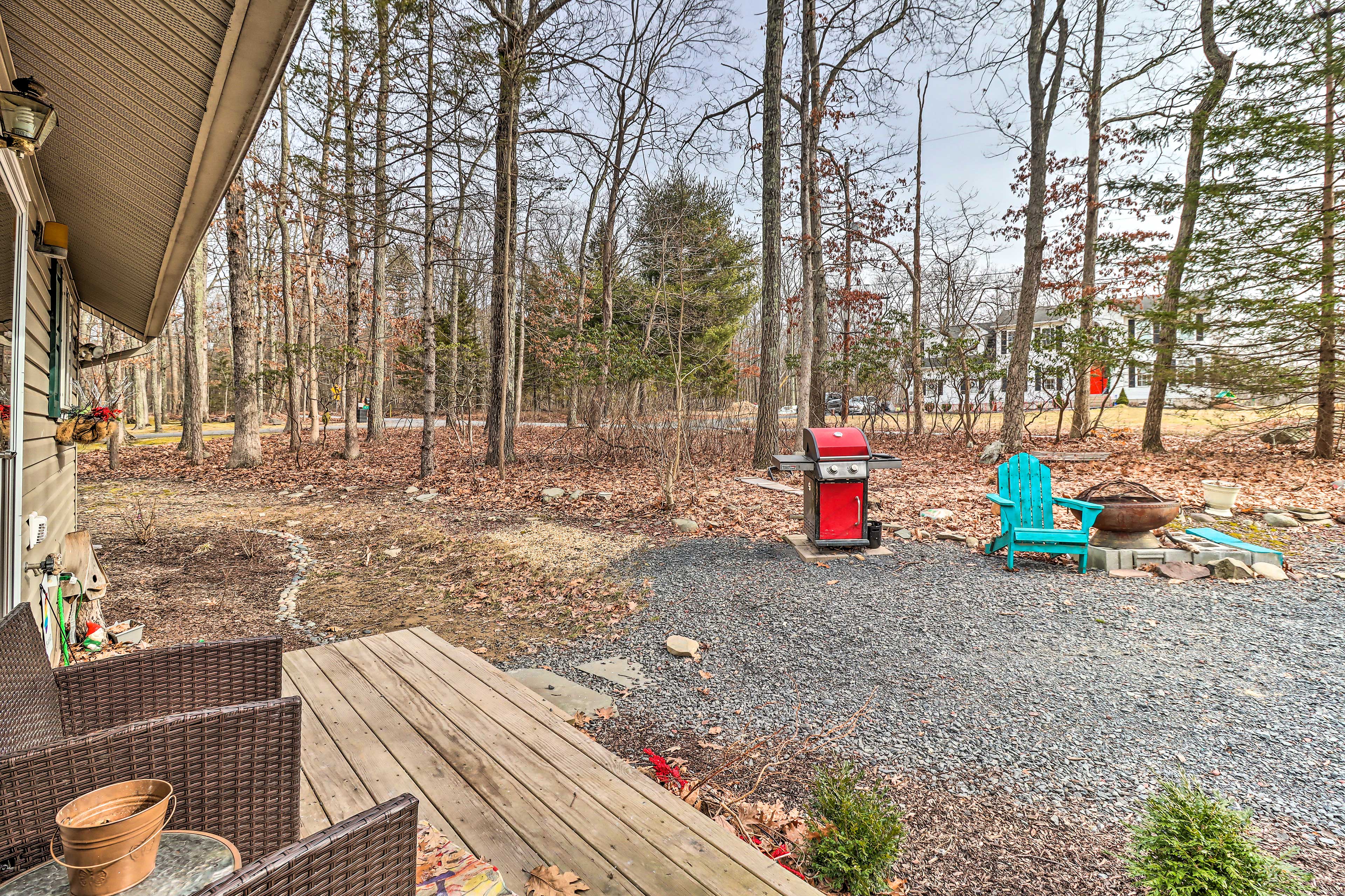 Spacious Yard | Fire Pit | Gas Grill