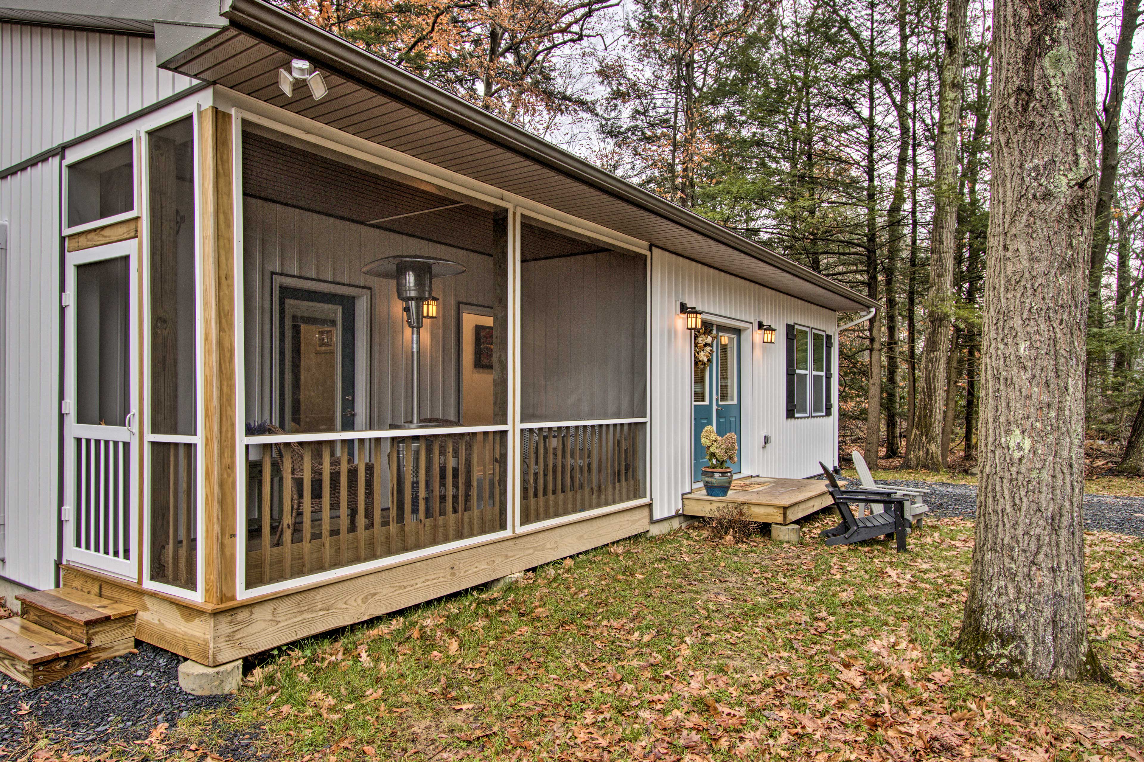 Home Exterior | Screened Porch