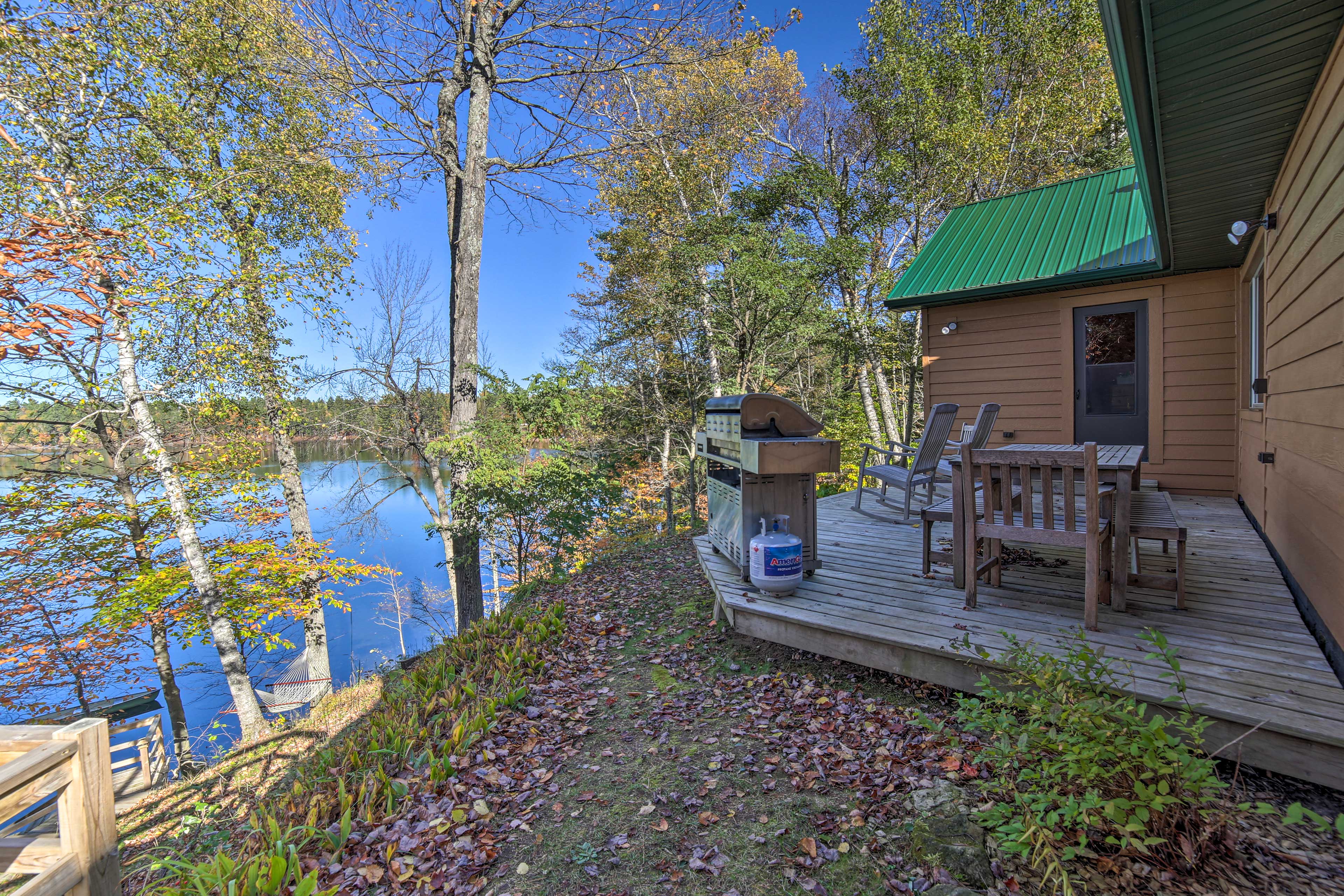 Private Deck | Gas Grill