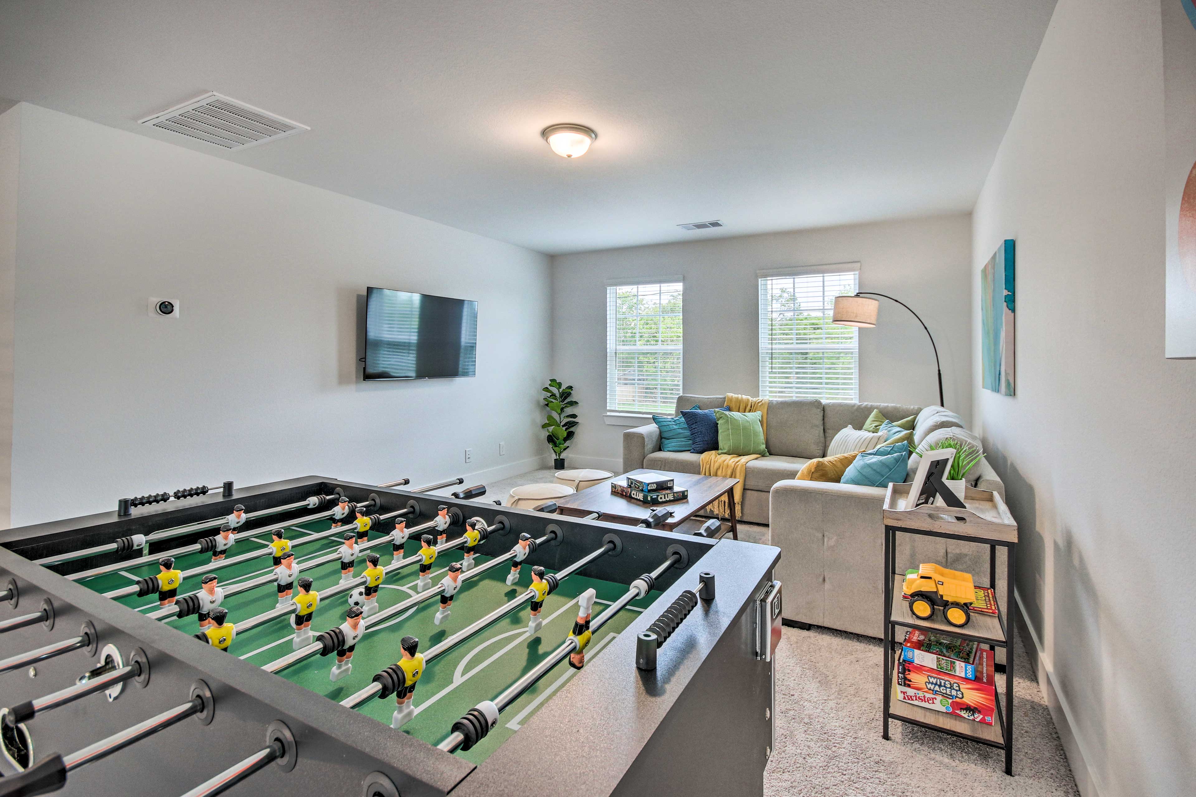Game Room | Free WiFi | Smart TVs | Central A/C