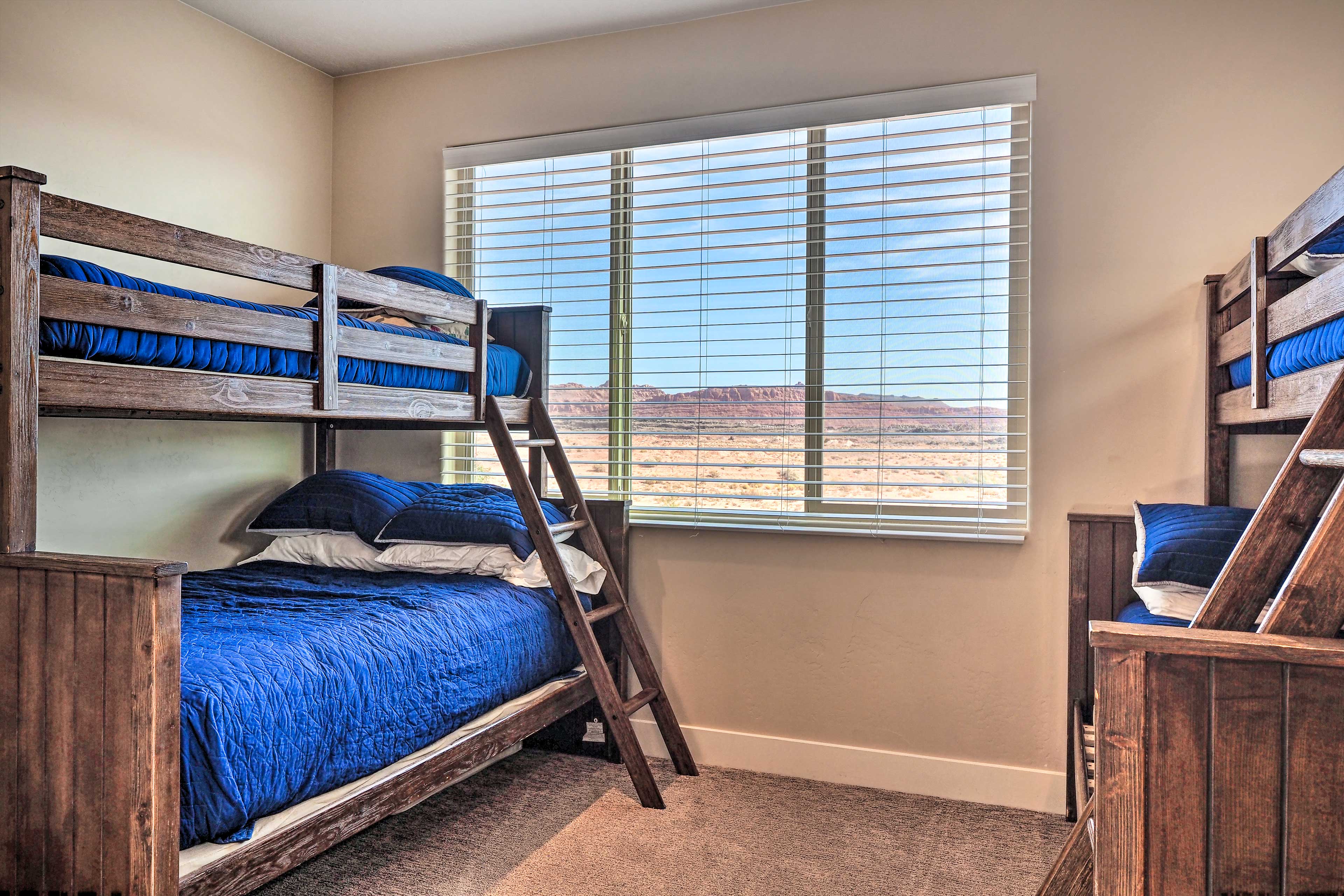 Bedroom 4 | 2nd Floor | 2 Twin/Full Bunk Beds & Twin Trundle Bed