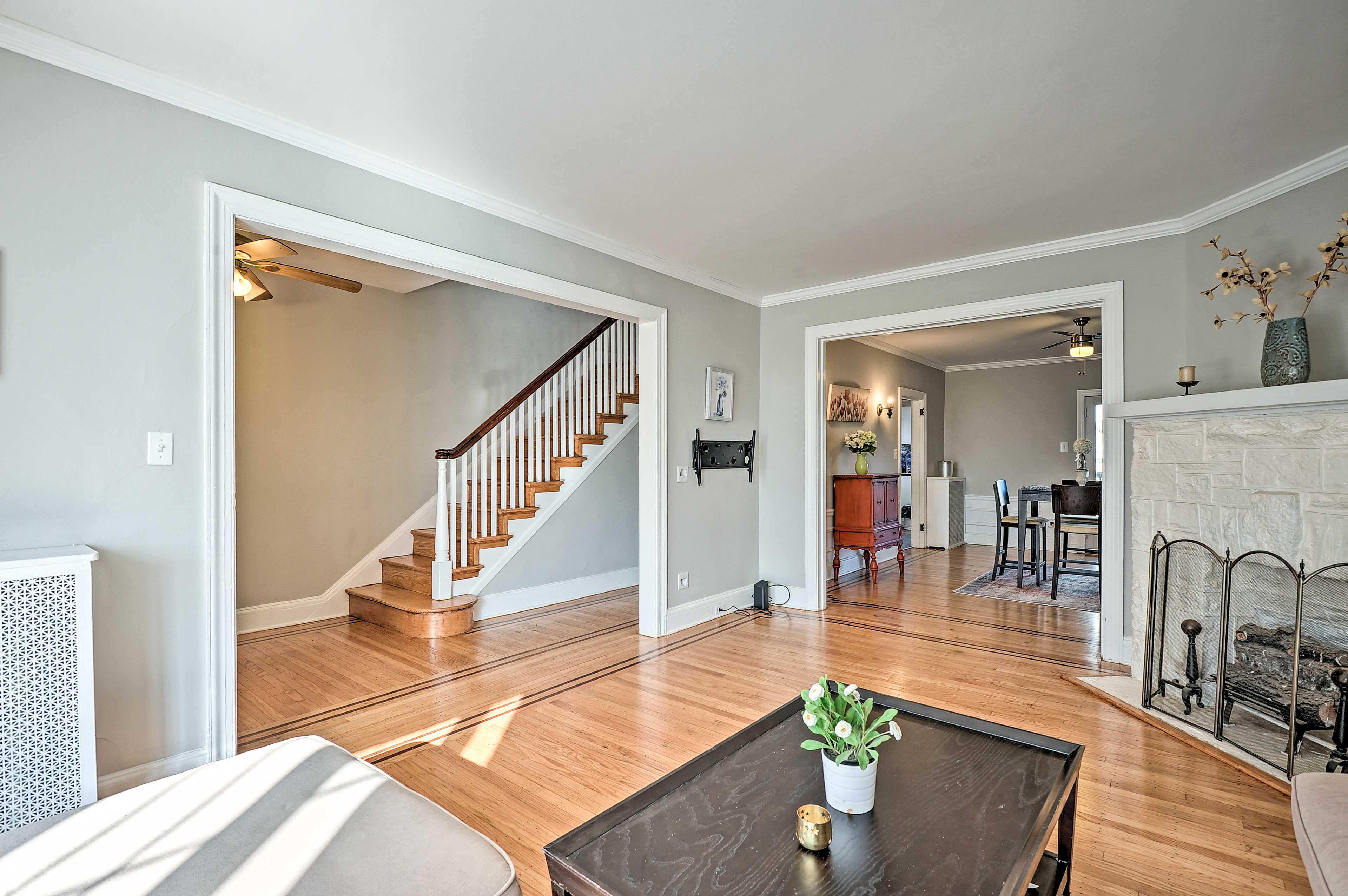 Living Room | Fireplace