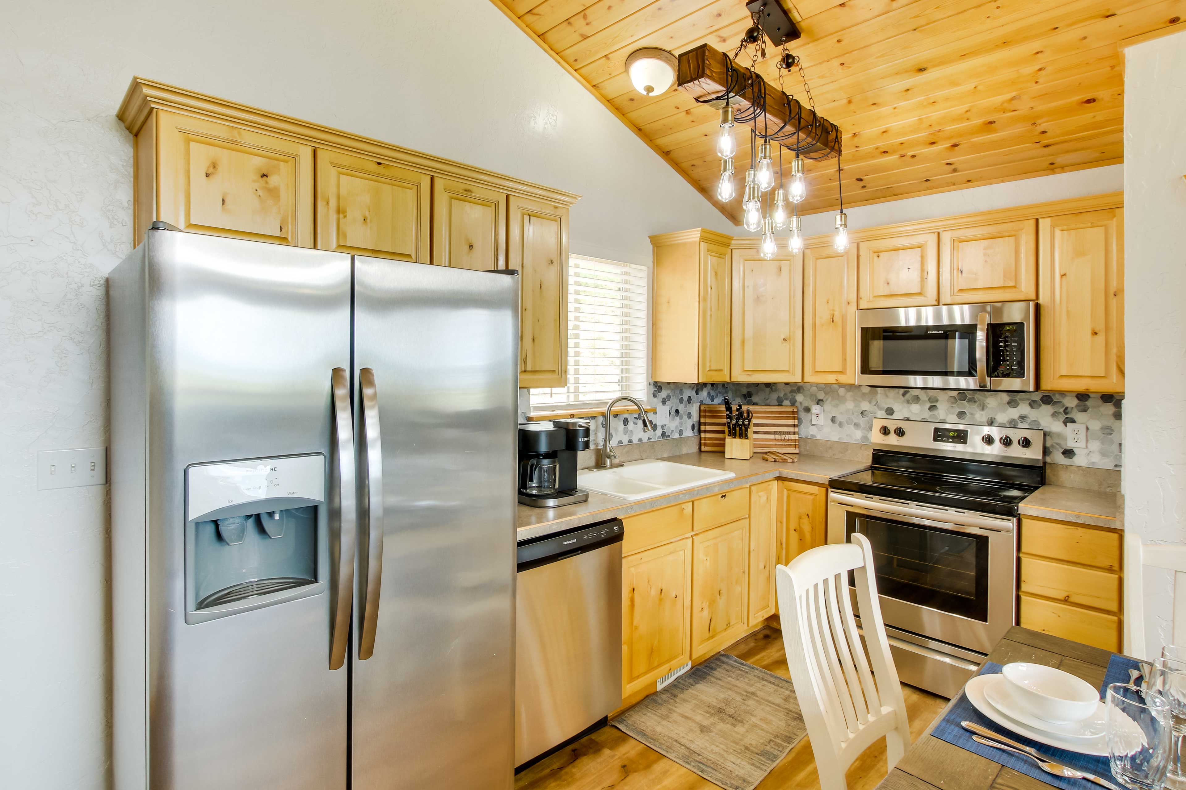 Kitchen | Fully Equipped | Cooking Basics | Coffee Maker | Toaster | Crock-Pot