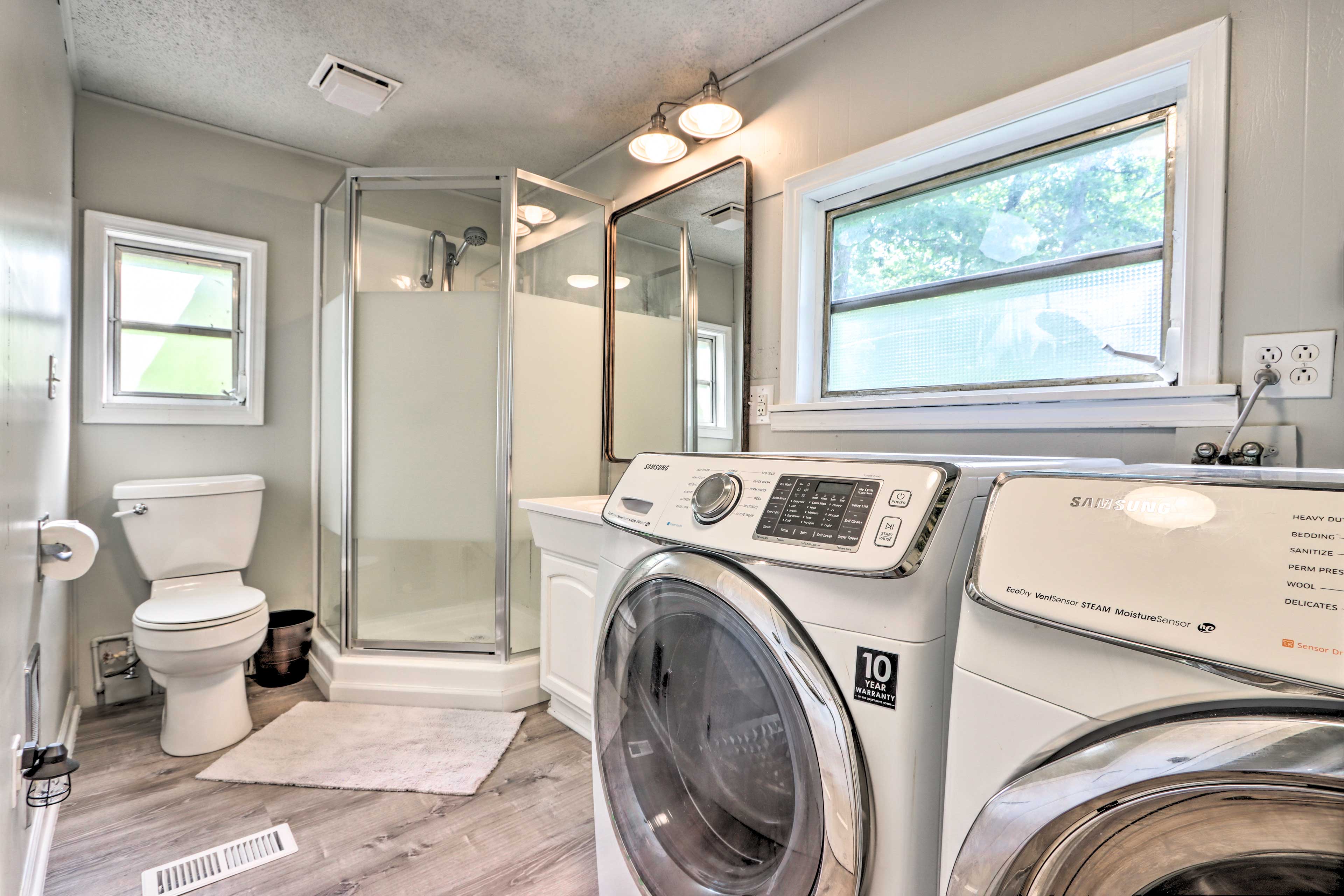 Full Bathroom | Towels Provided | Washer & Dryer | Lower Level