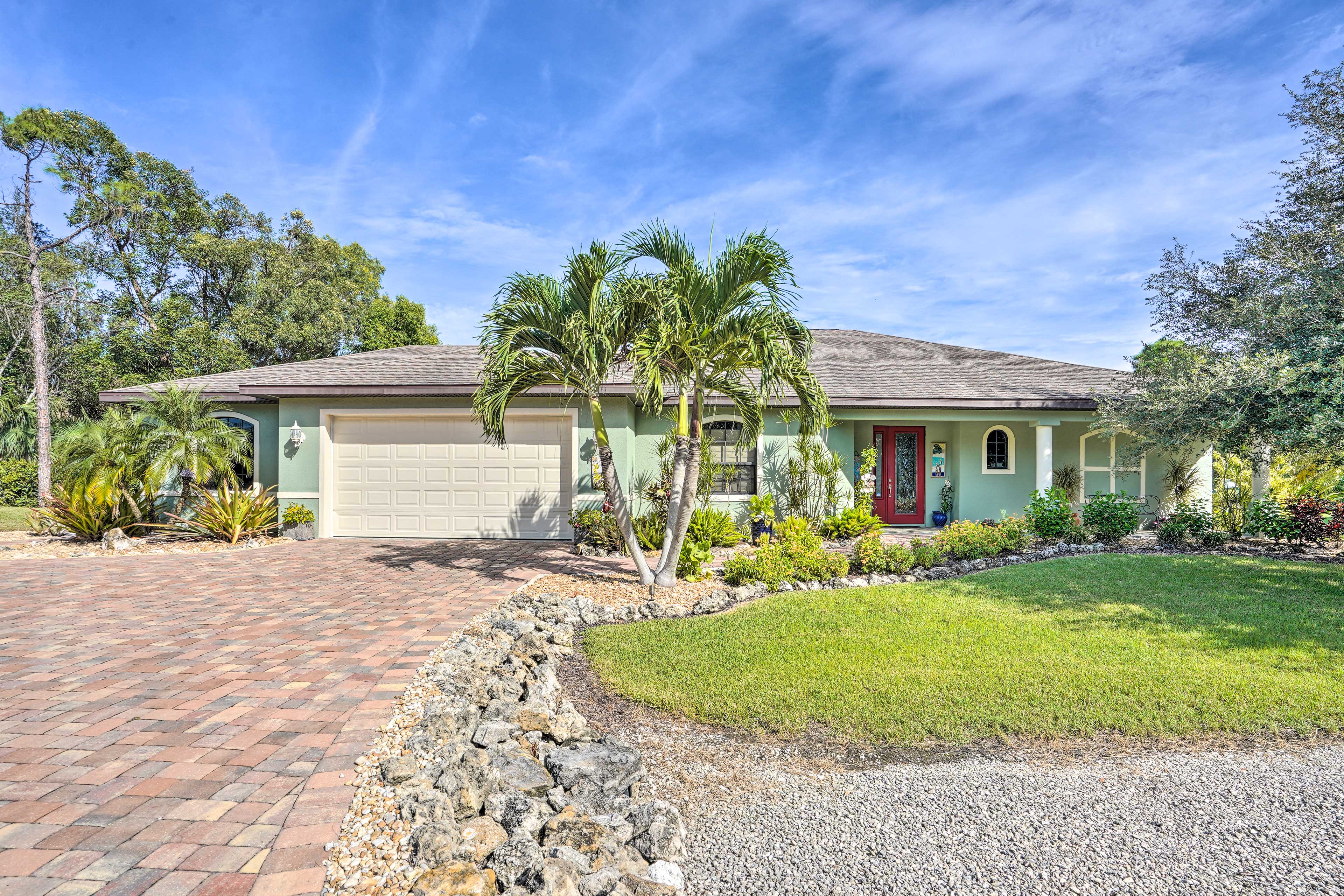 Exterior | Main House | Owners On-Site | Driveway (3 Vehicles)