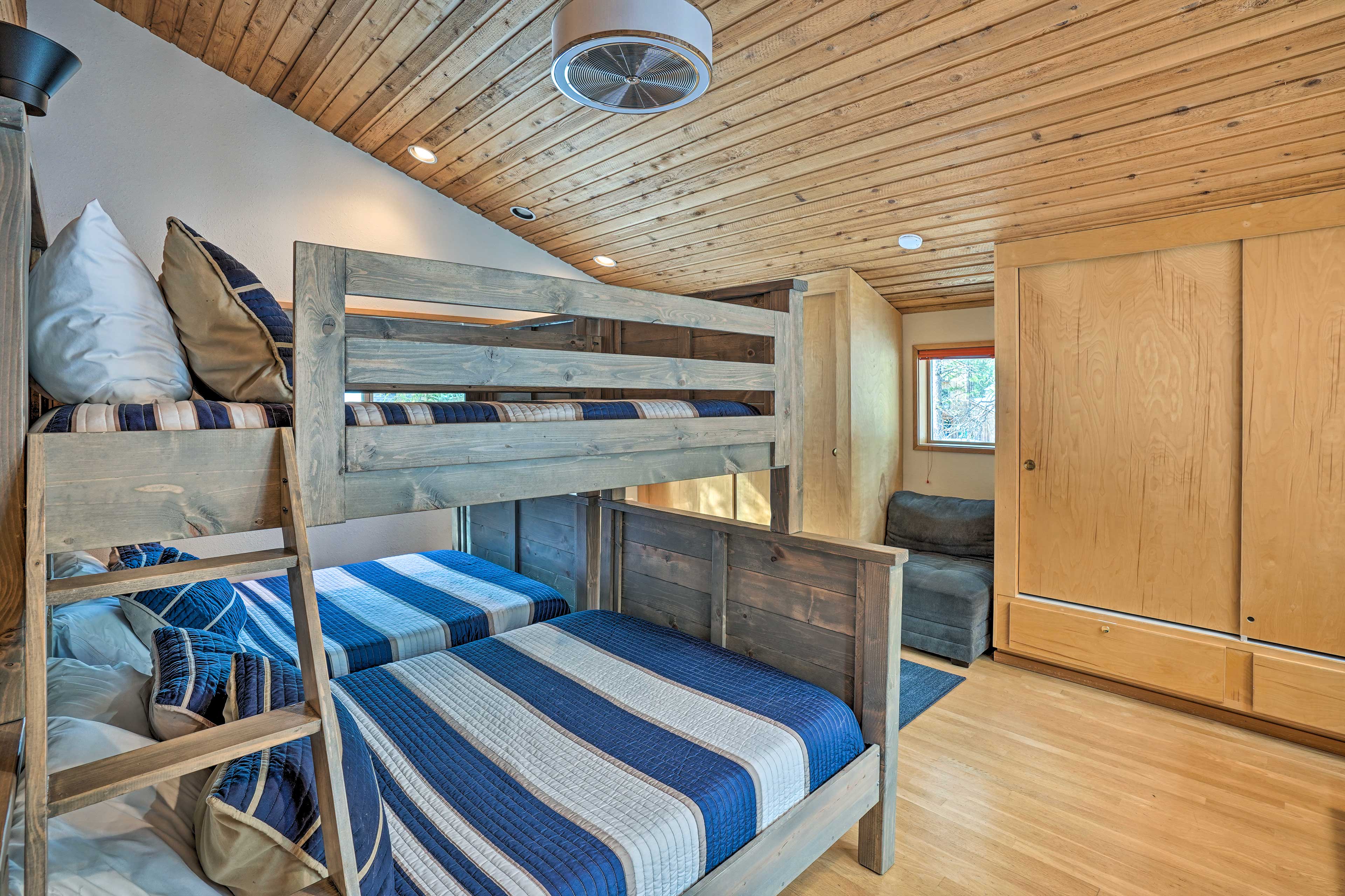 Bedroom 3 | 2 Twin/Full Bunk Beds | 2nd Floor