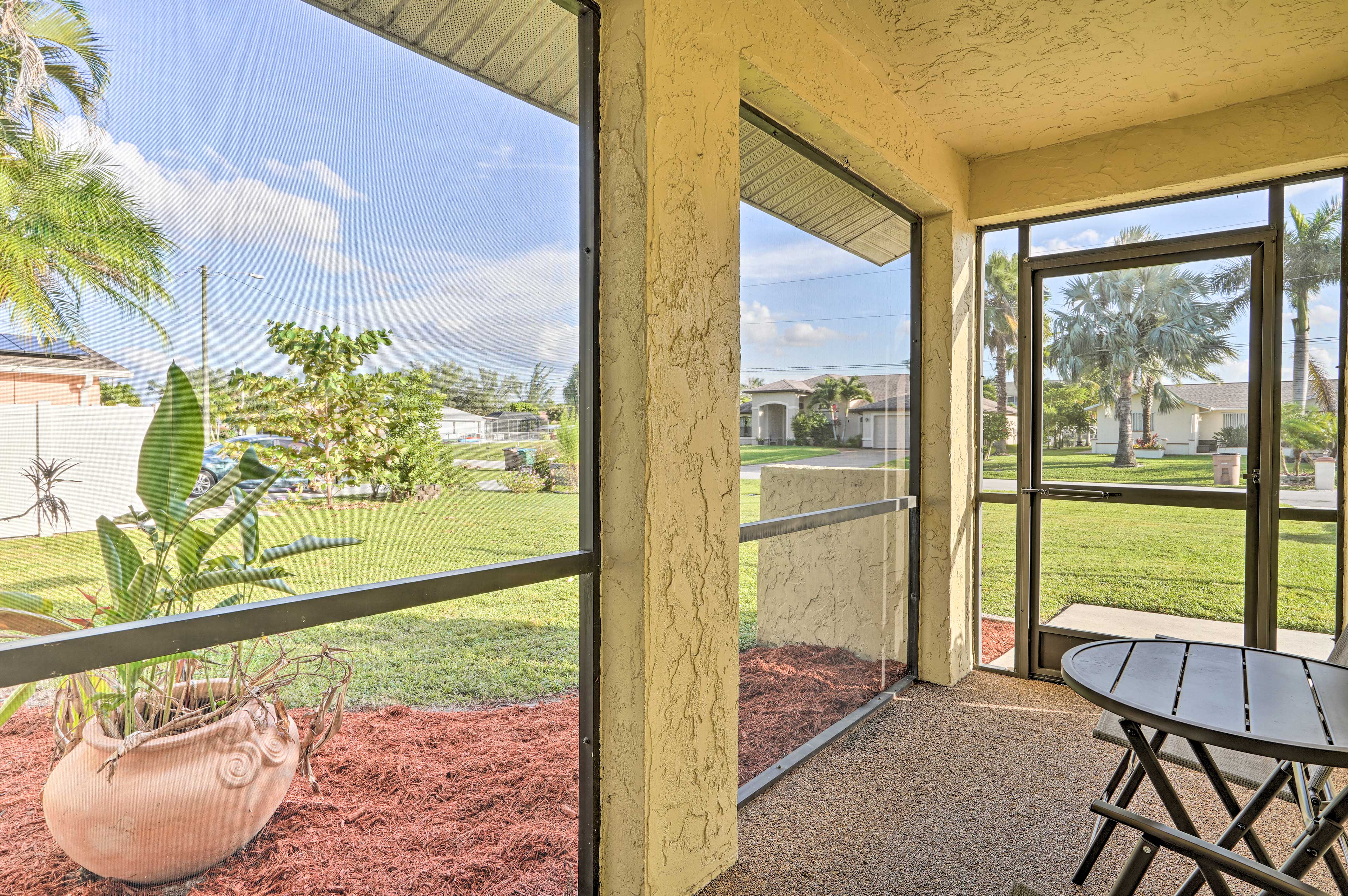 Screened-In Porch