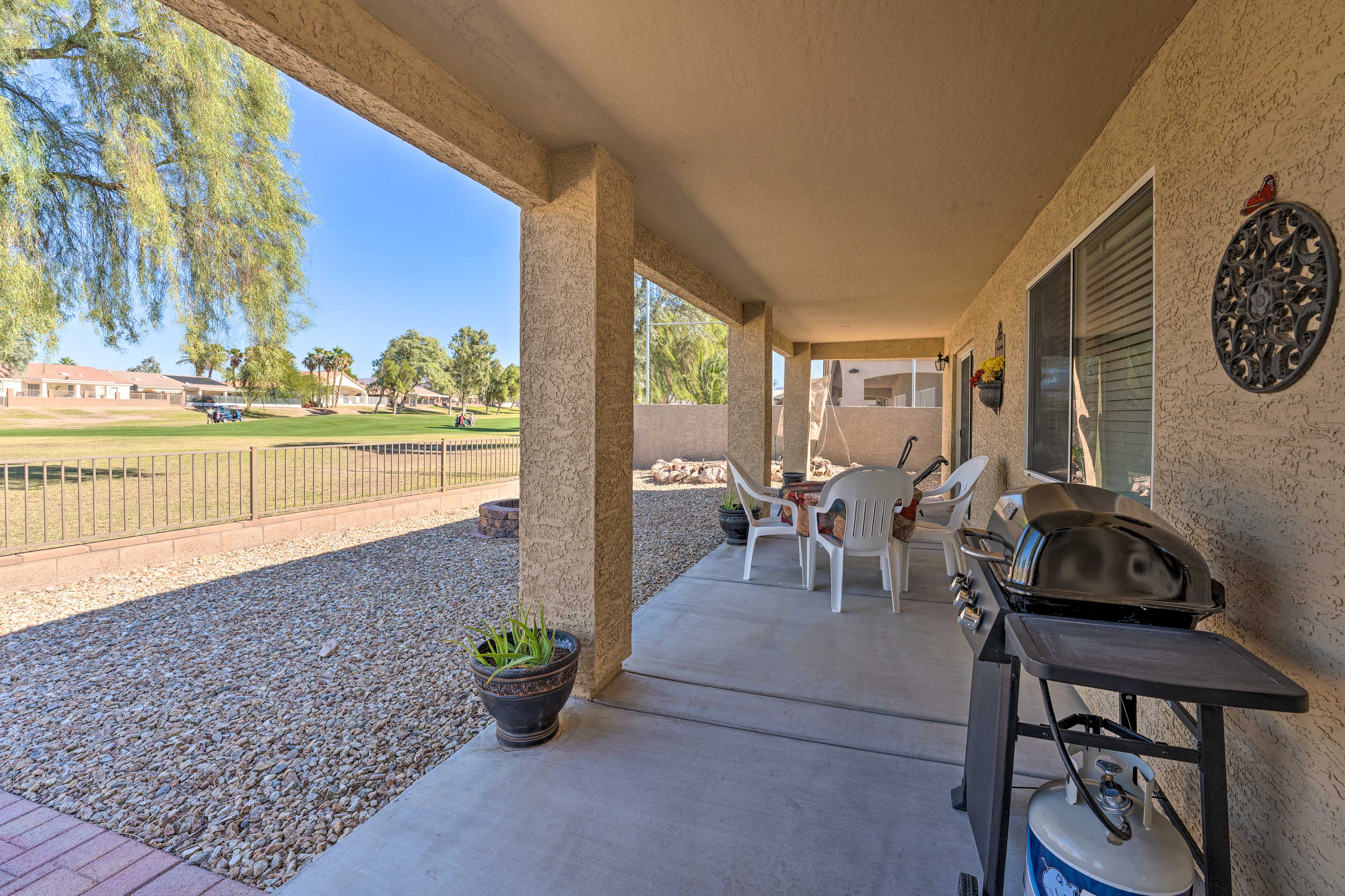 Covered Patio | Gas Grill