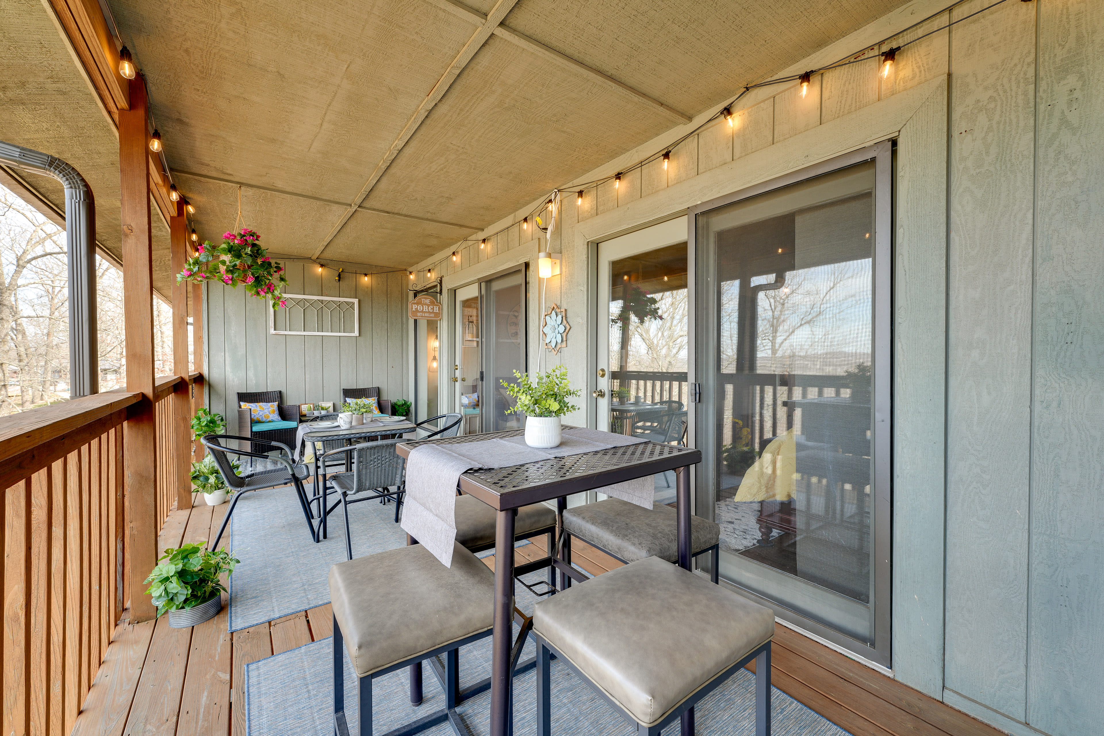 Private Balcony | Outdoor Dining