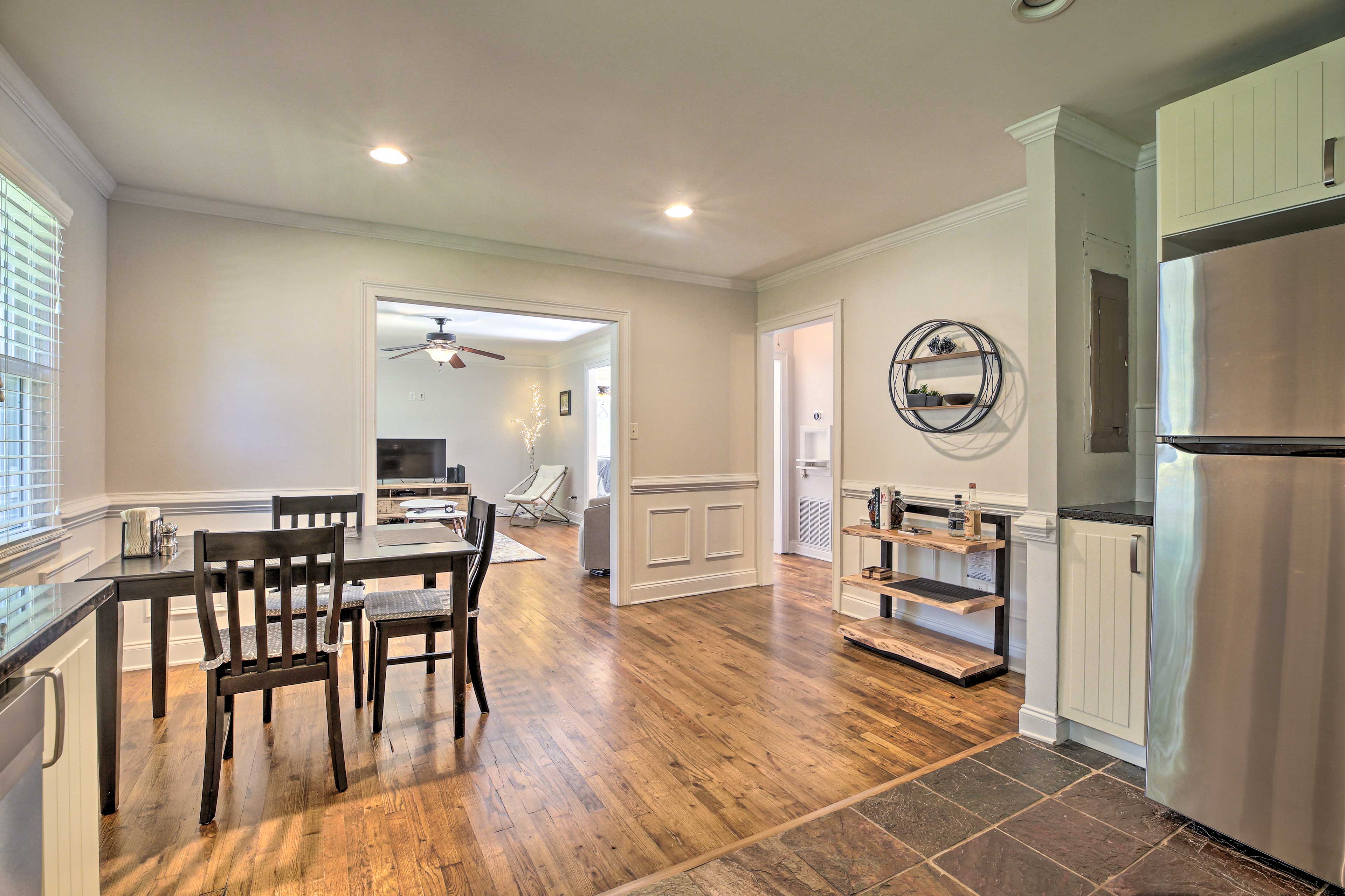 Dining Room | Dry Bar