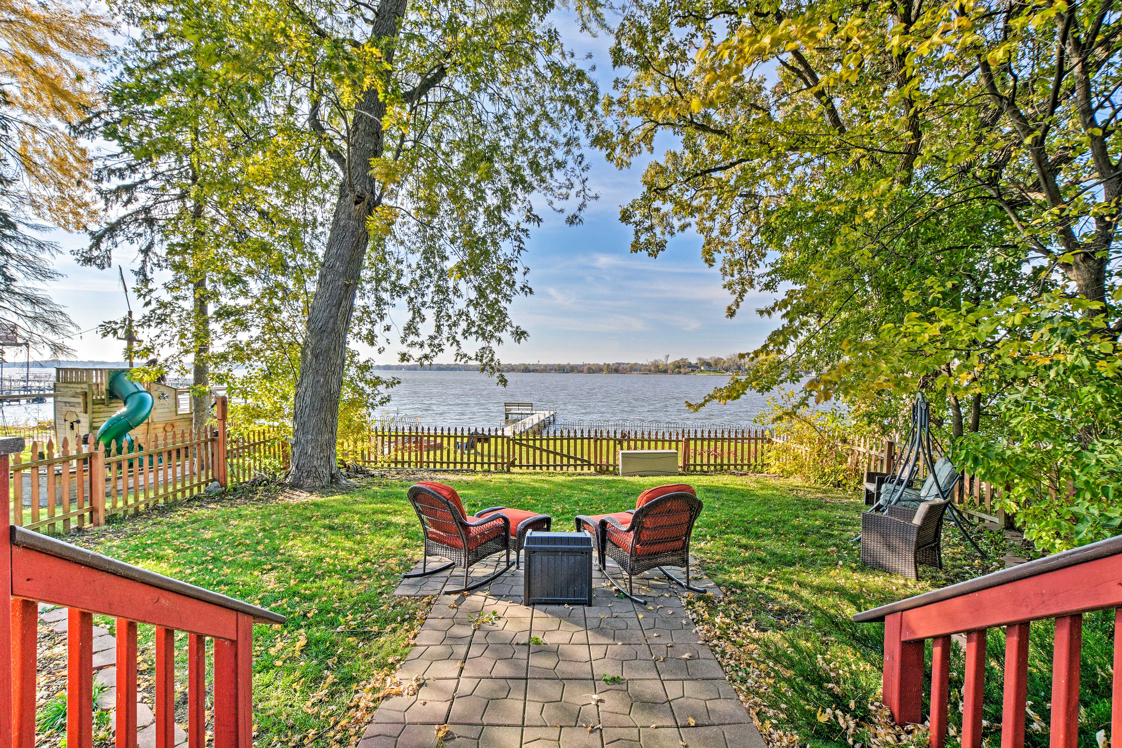 Fox Lake Vacation Rental | 5BR | 4BA | 3 Stories | Stairs Required | 2,800 Sq Ft