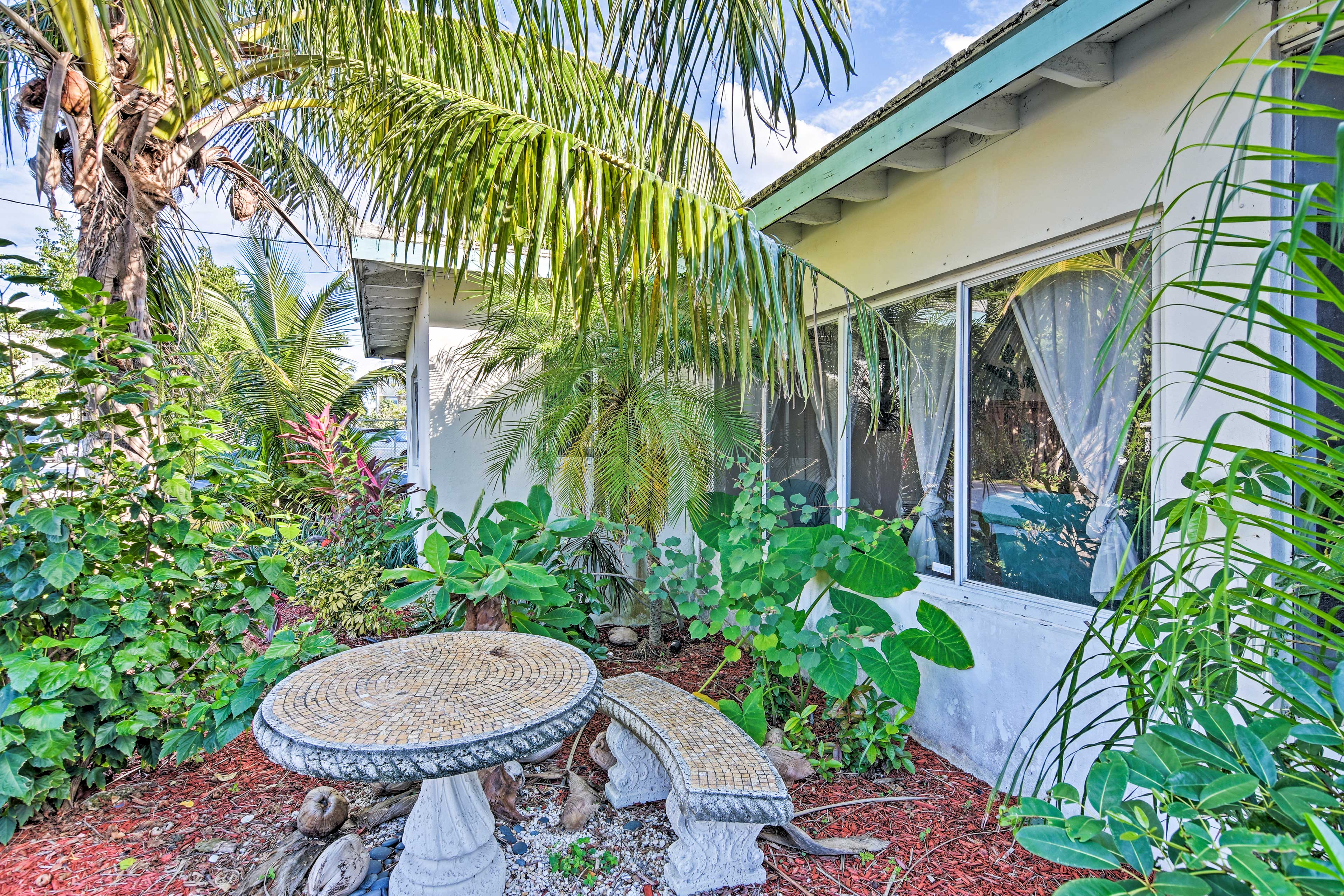 Outdoor Sitting Area