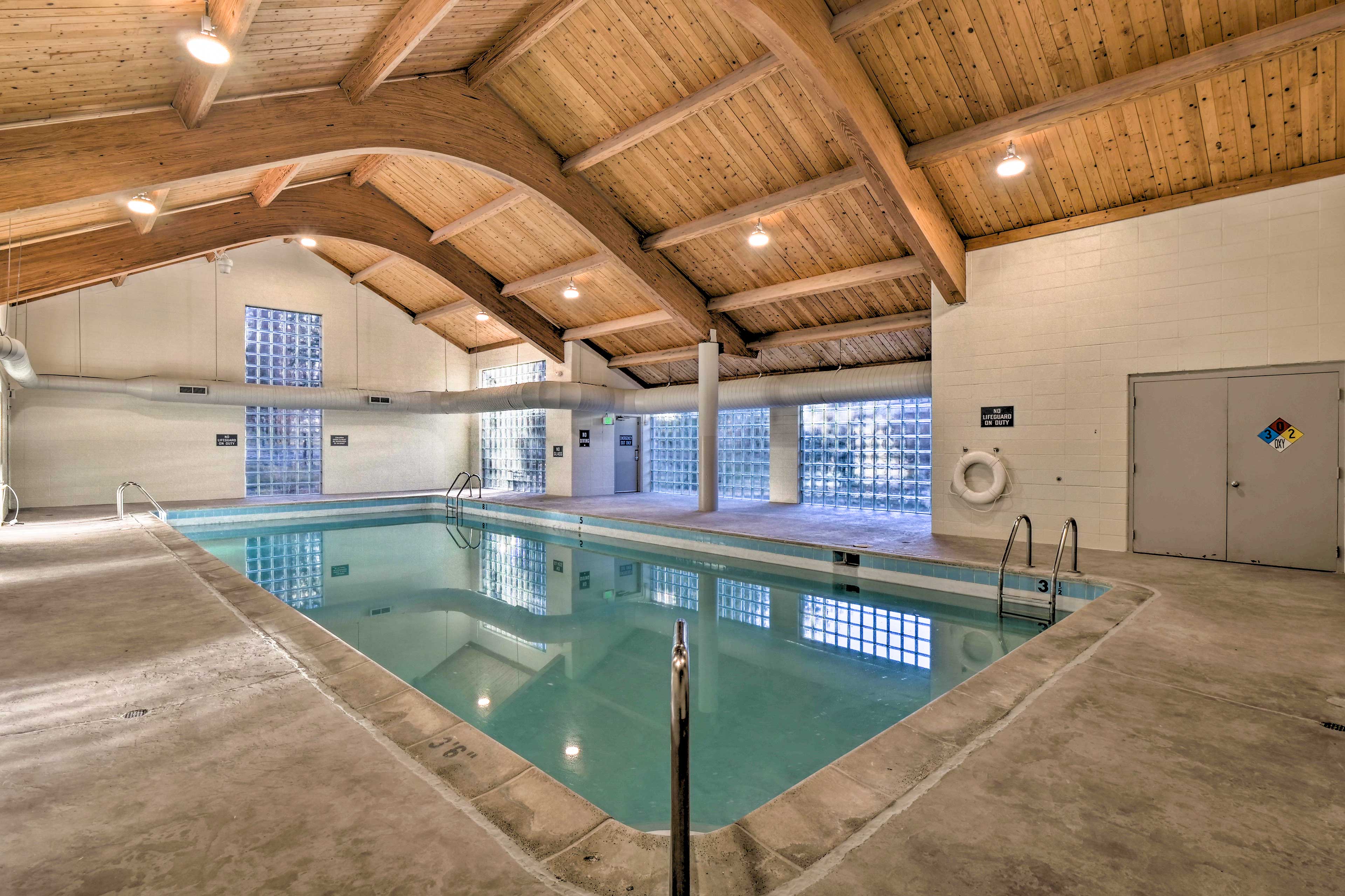 Community Amenities | Heated Indoor Pool