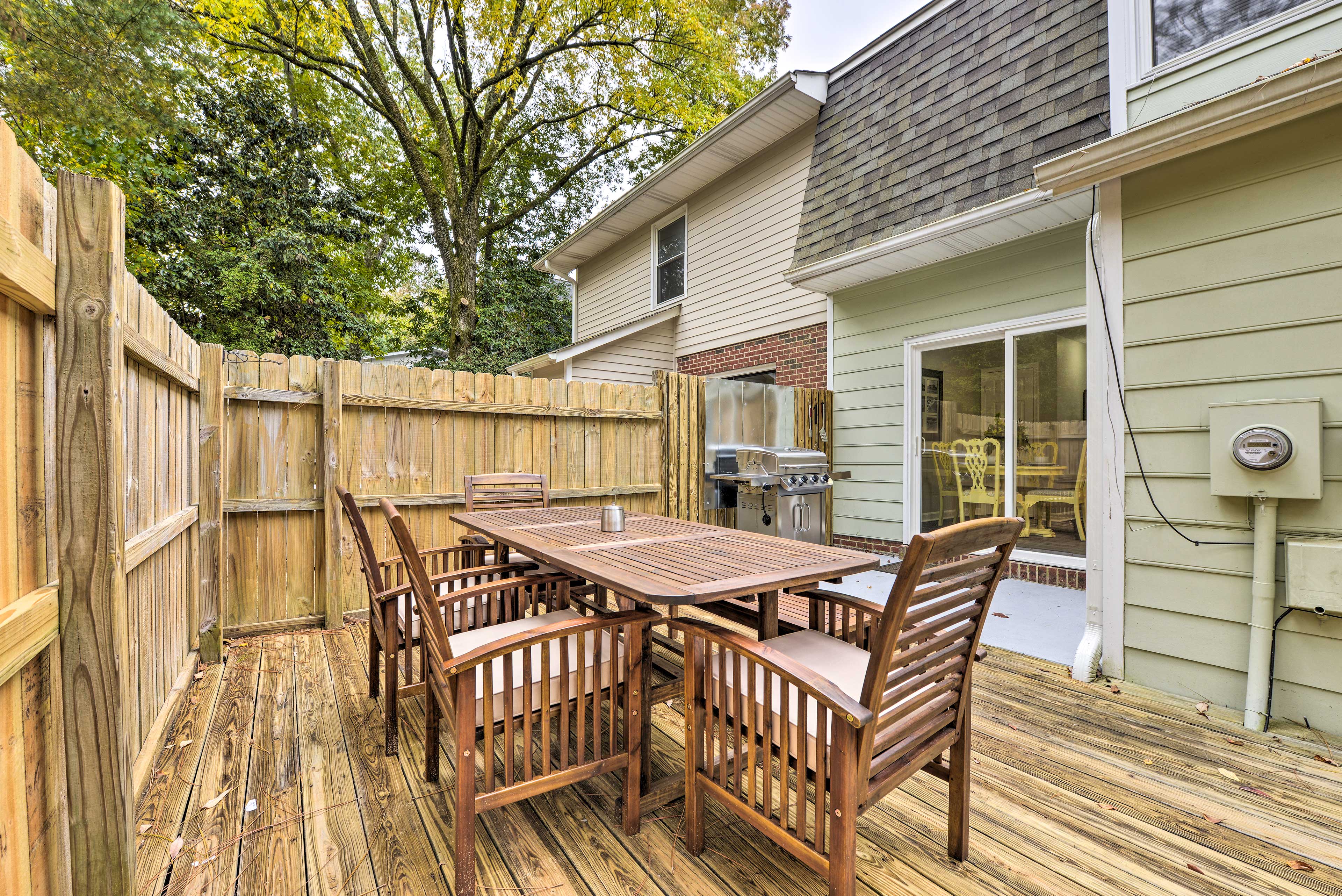 Private Deck | Gas Grill