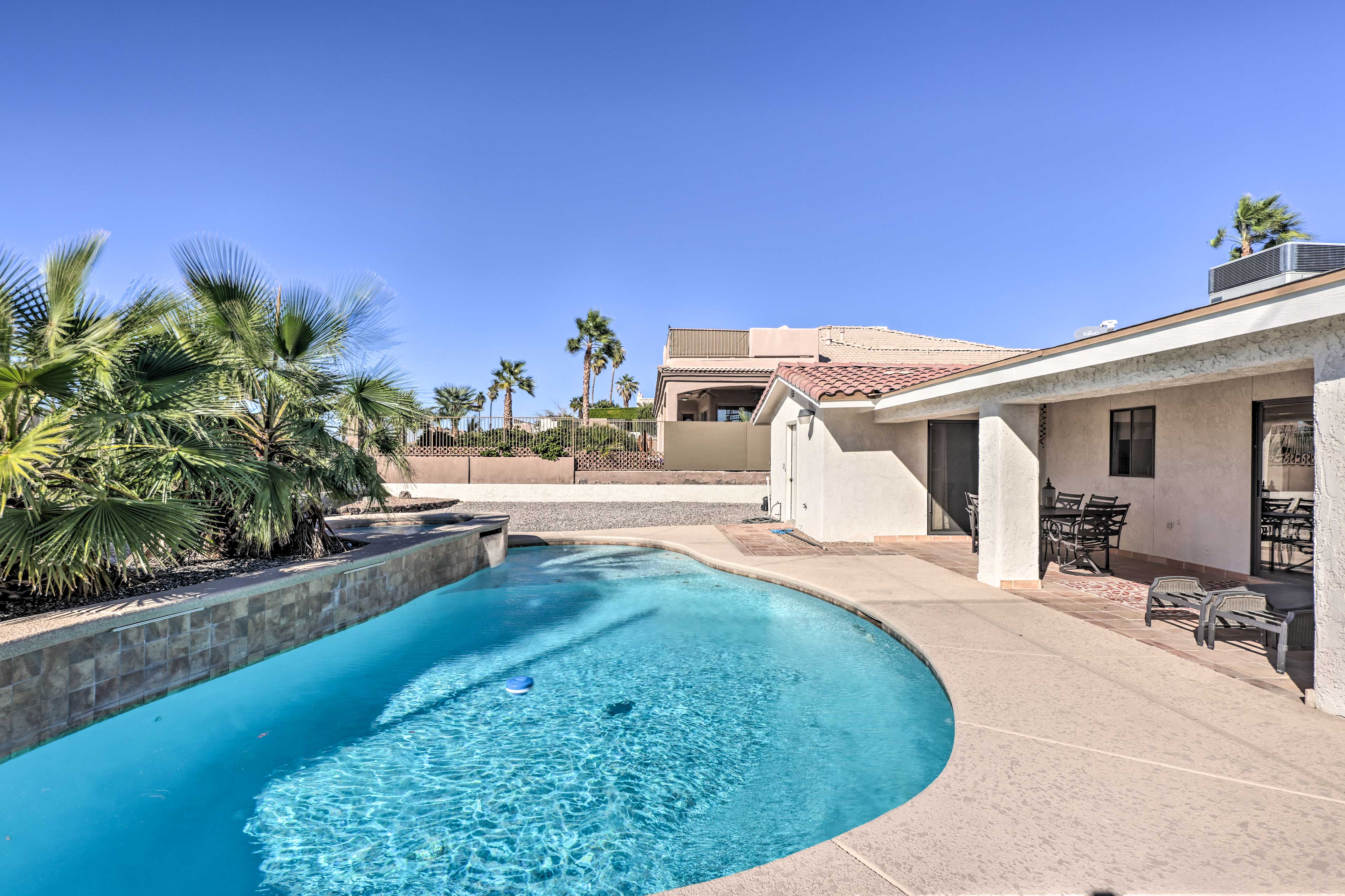 Private Pool & Hot Tub