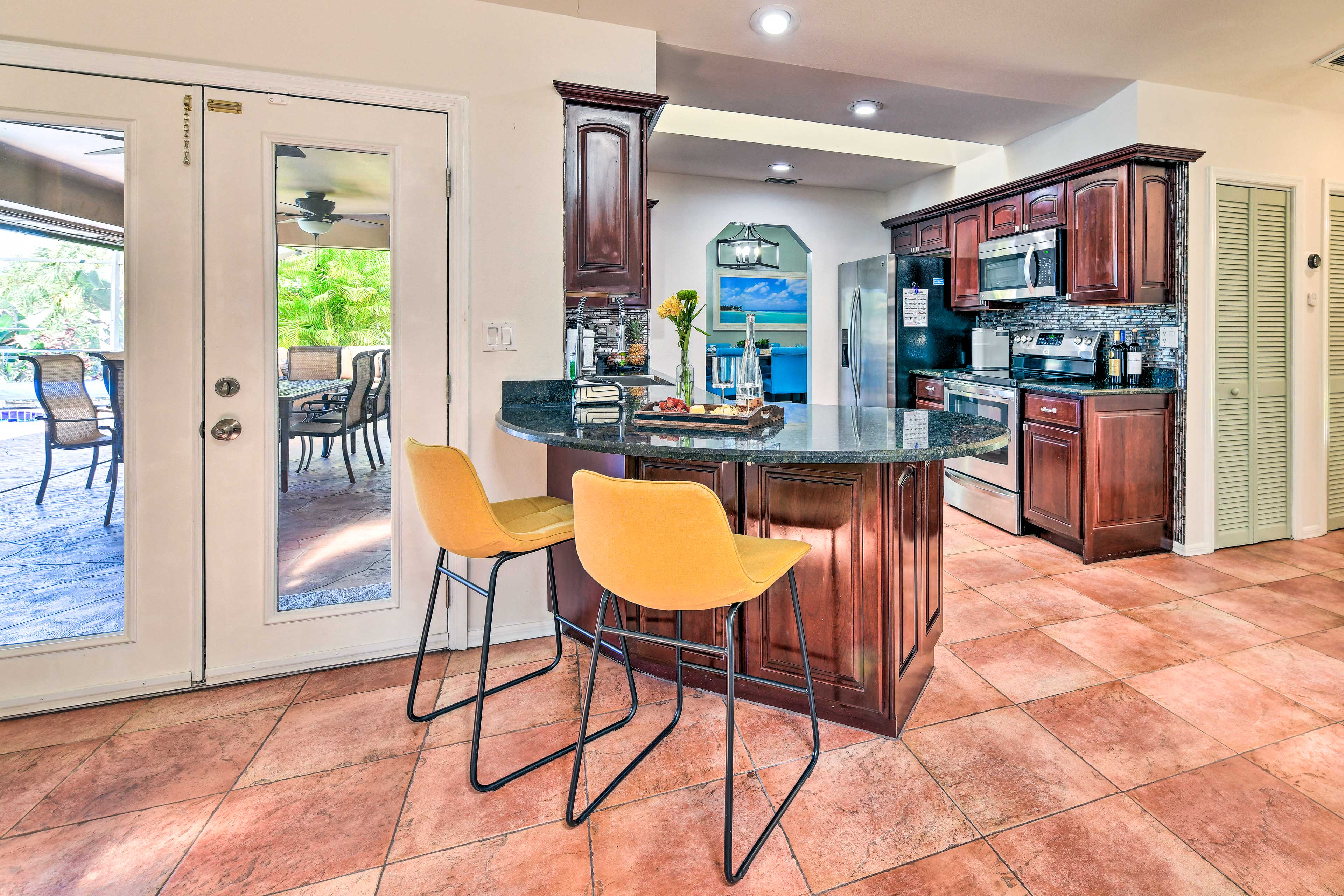 Kitchen | Breakfast Bar w/ Seating for 2