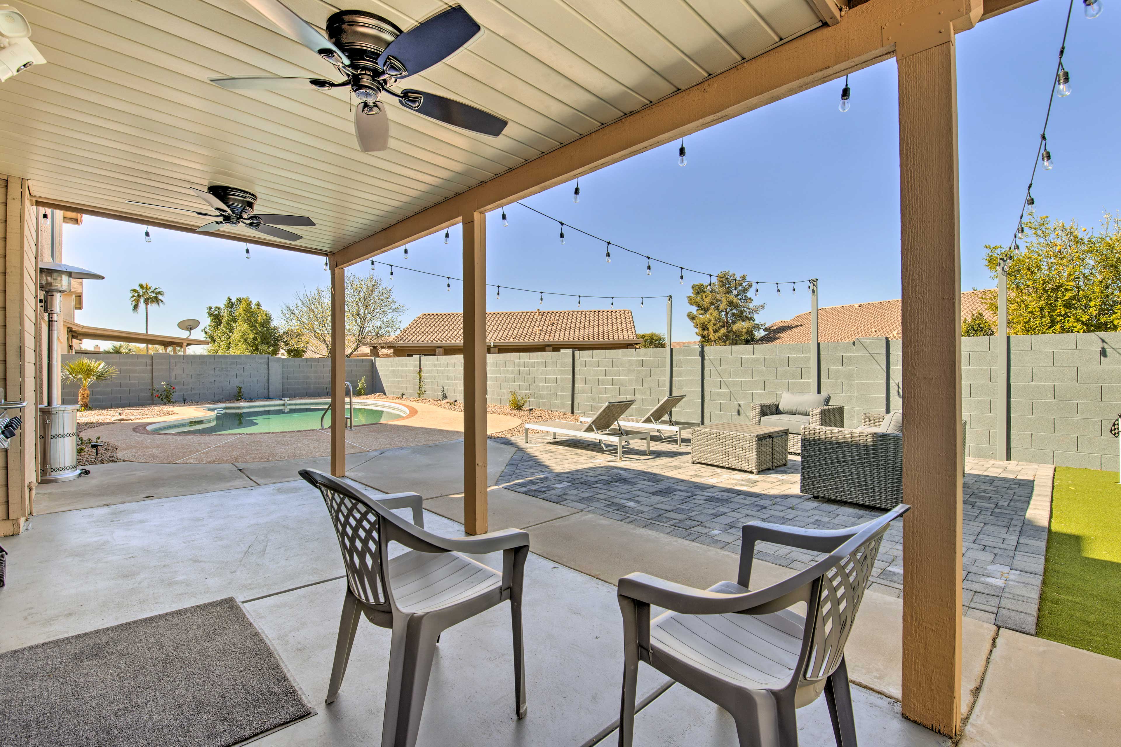 Covered Patio | Gas Grill