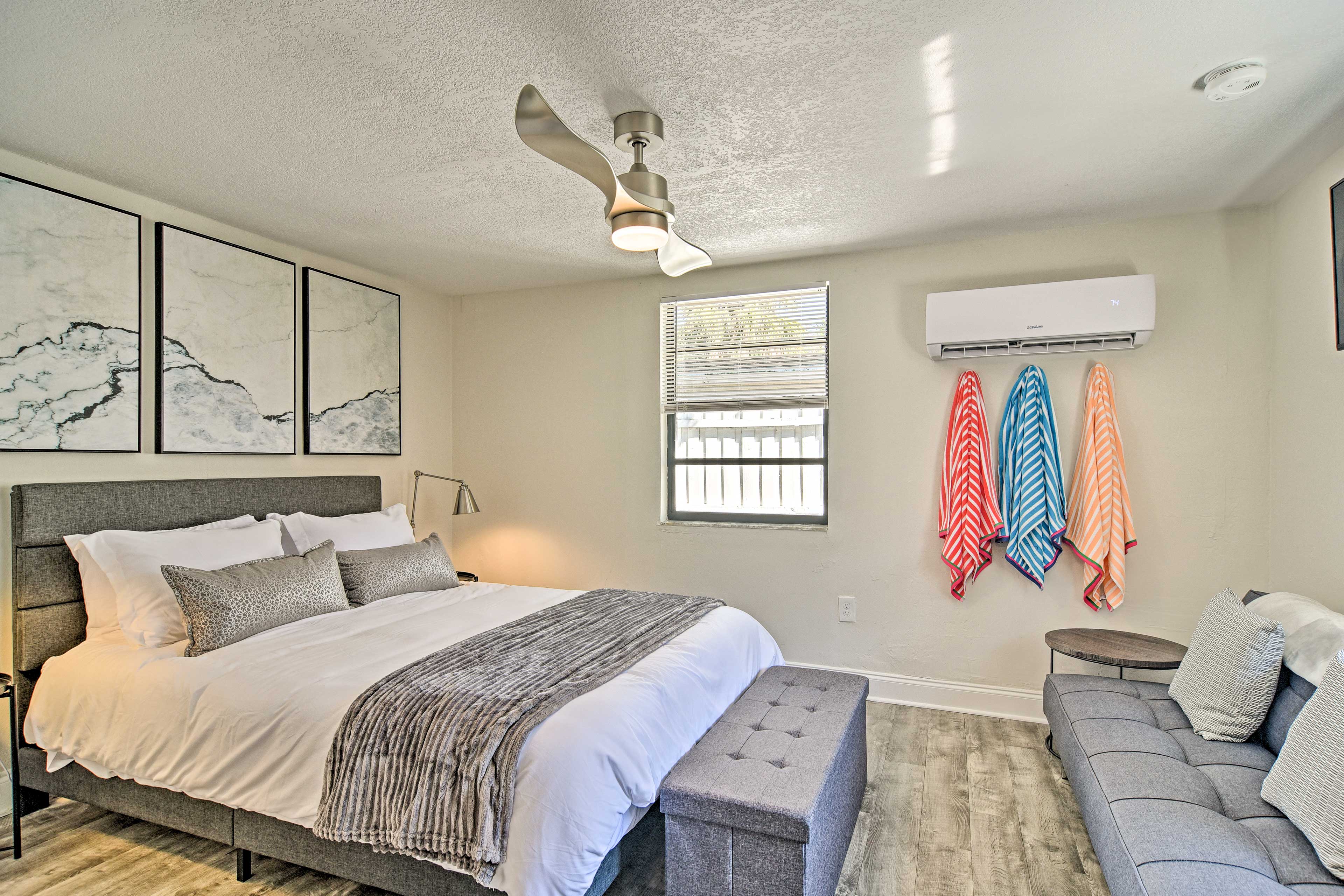 Studio | Queen Bed | Linens Provided | Beach Towels