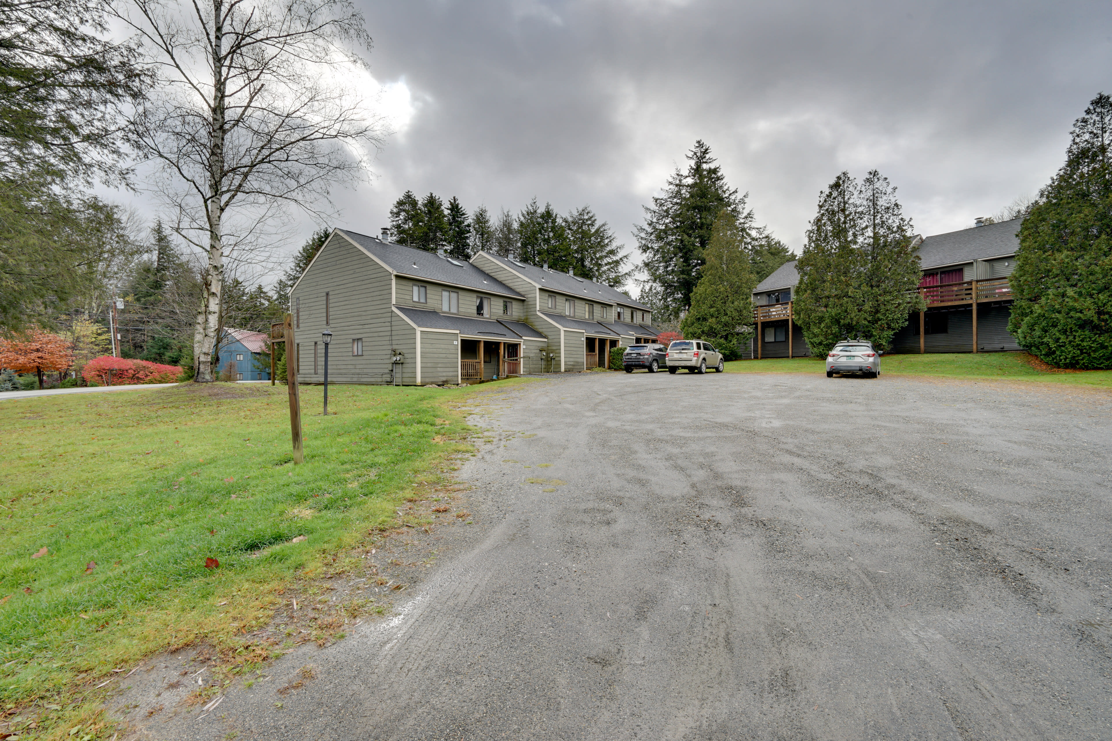 Parking | Driveway (2 Vehicles)