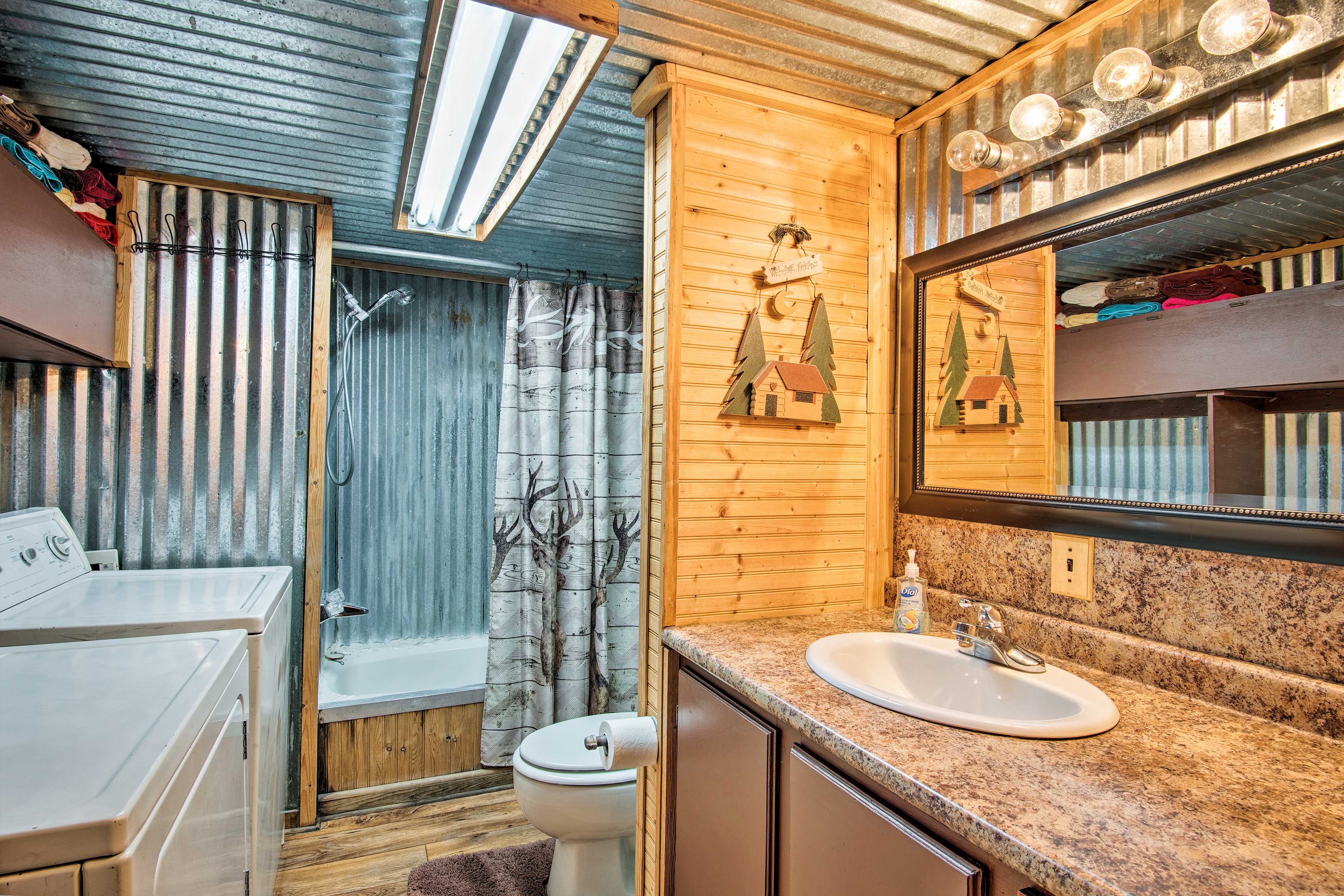 Bathroom w/ Laundry Machines