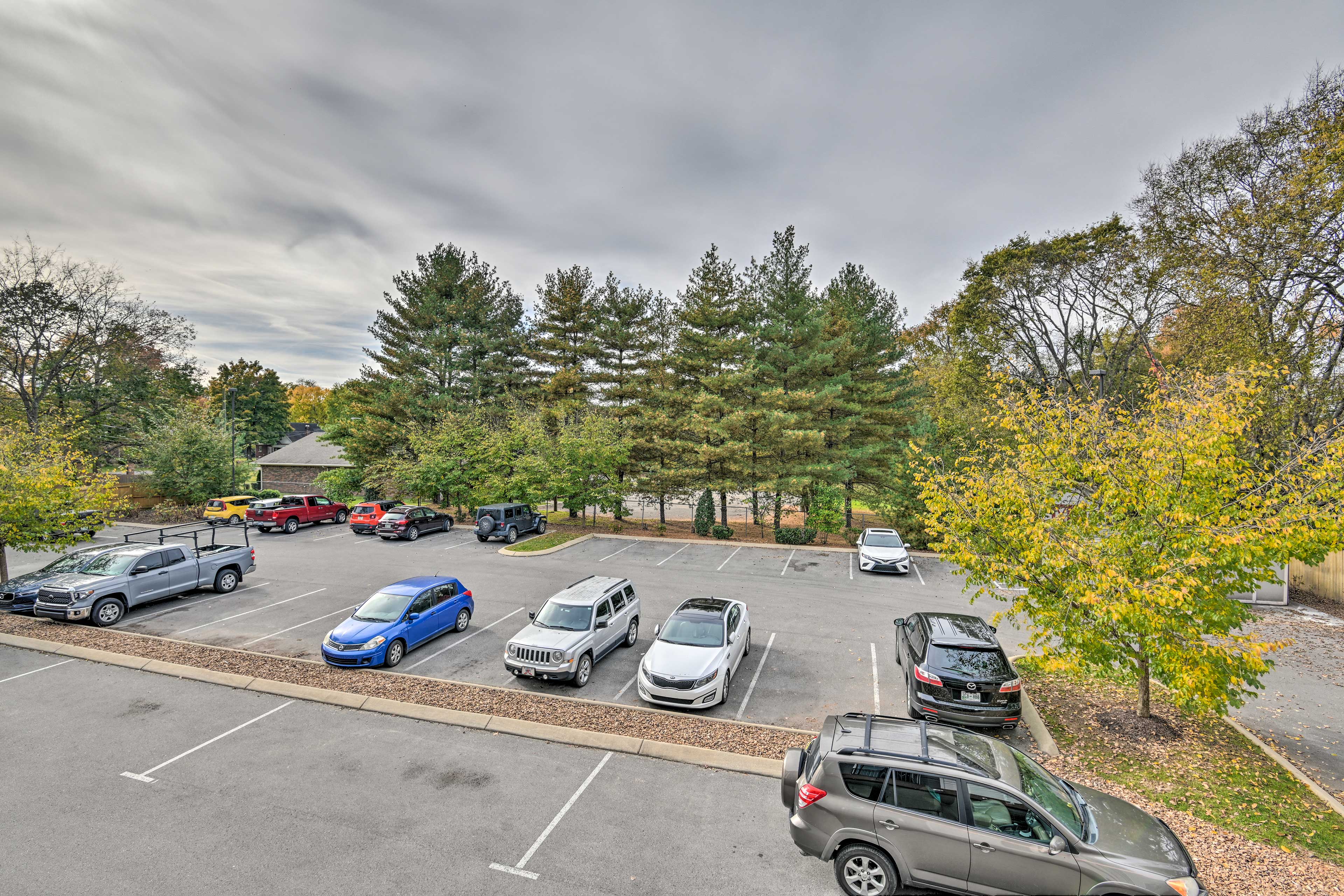 Parking | Community Parking Lot (4 Vehicles)