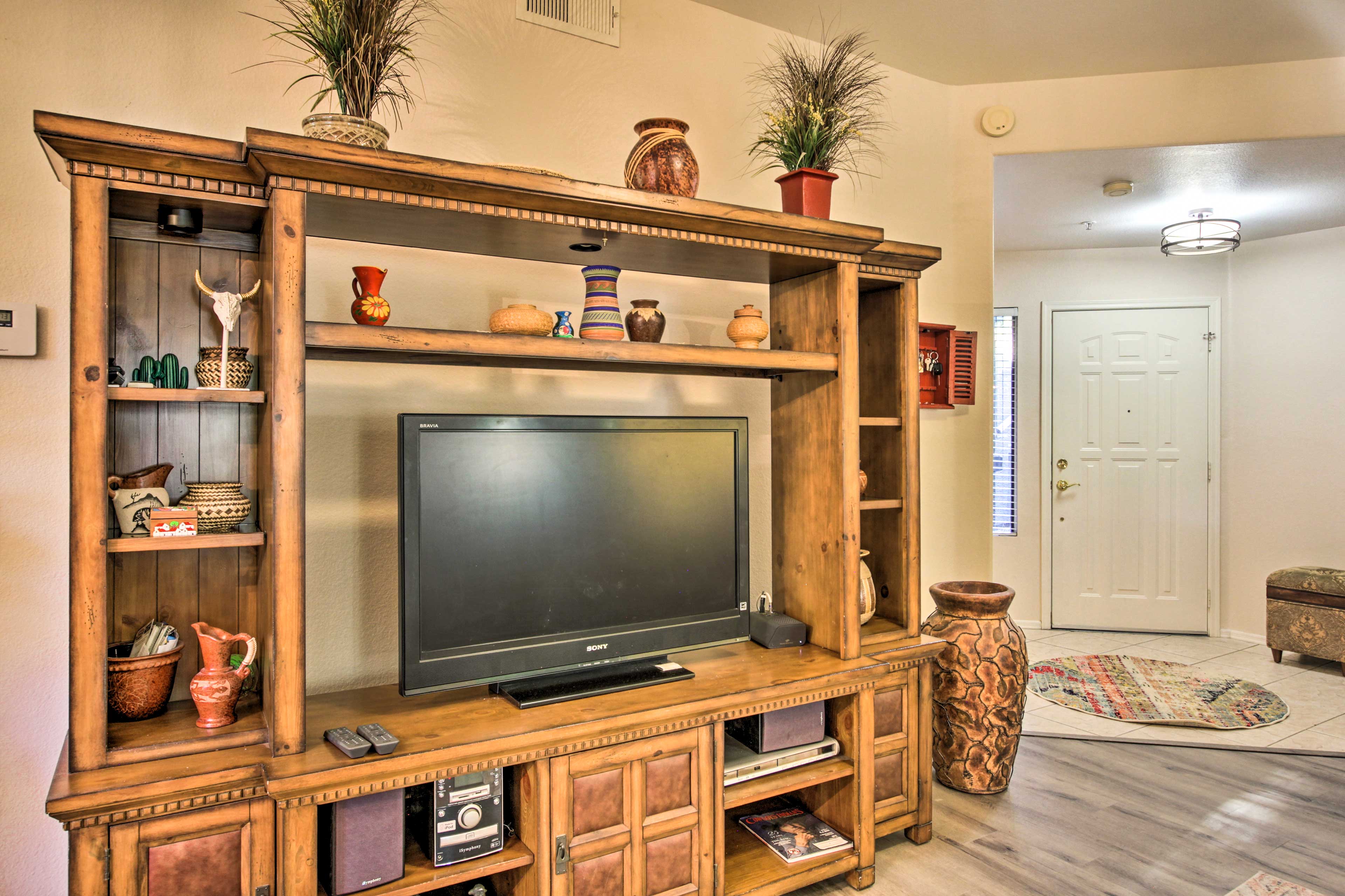 Main Living Space | Cable TV