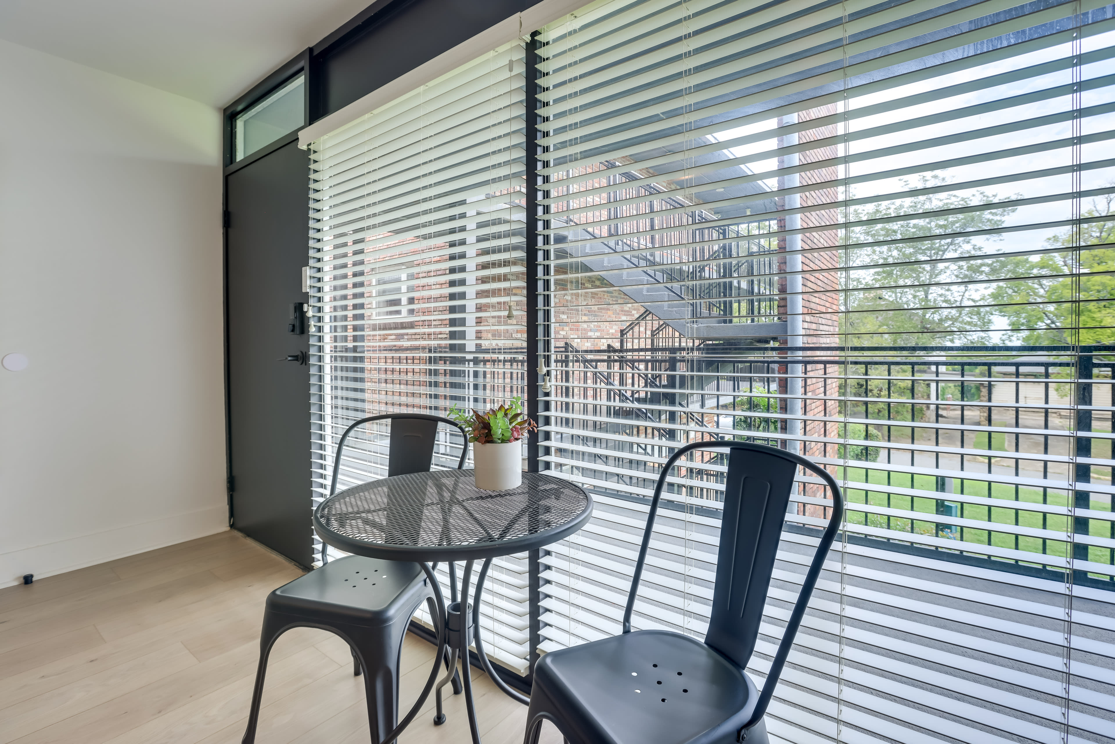 Dining Area | Dishware/Flatware