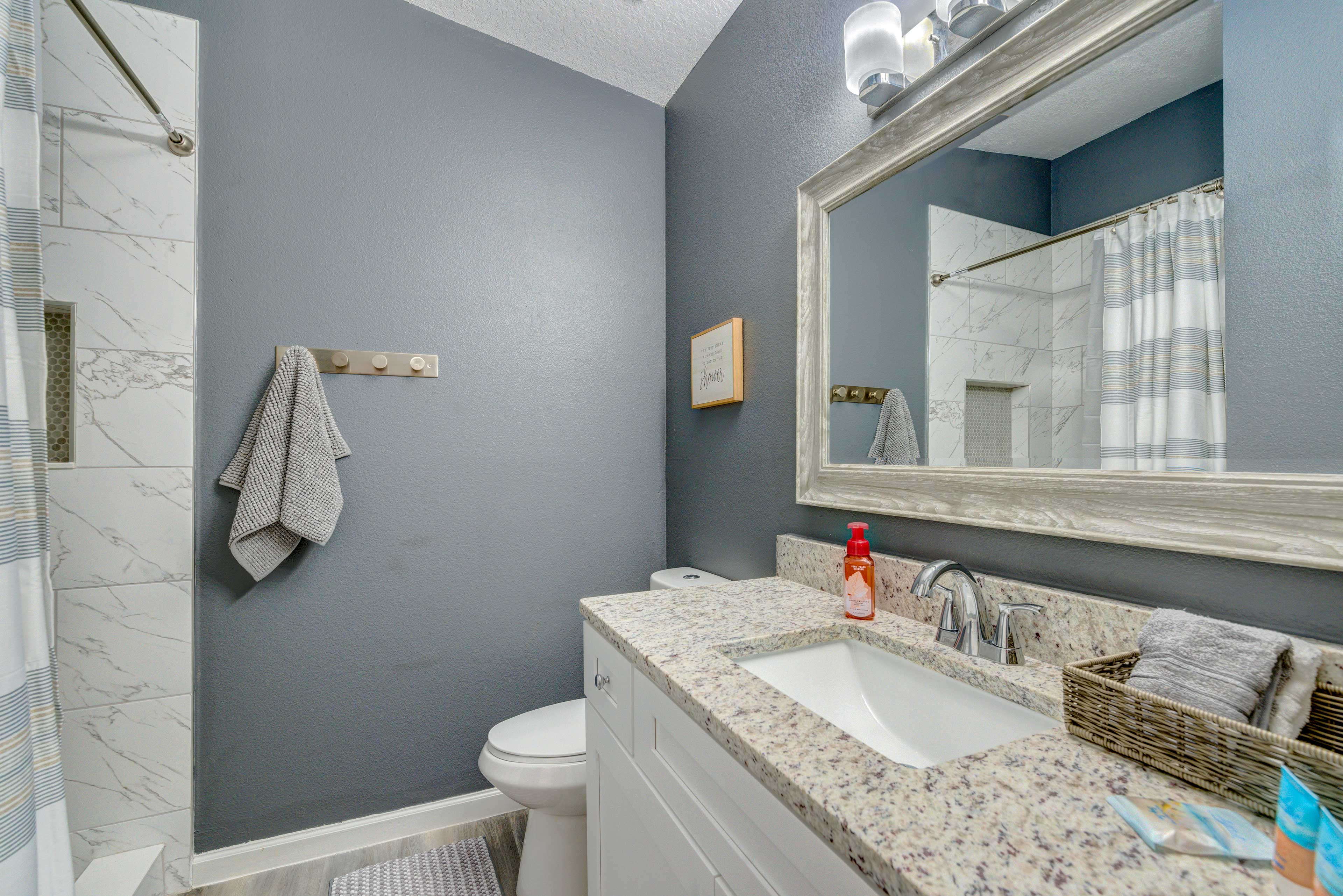 En-Suite Bathroom | Towels Provided