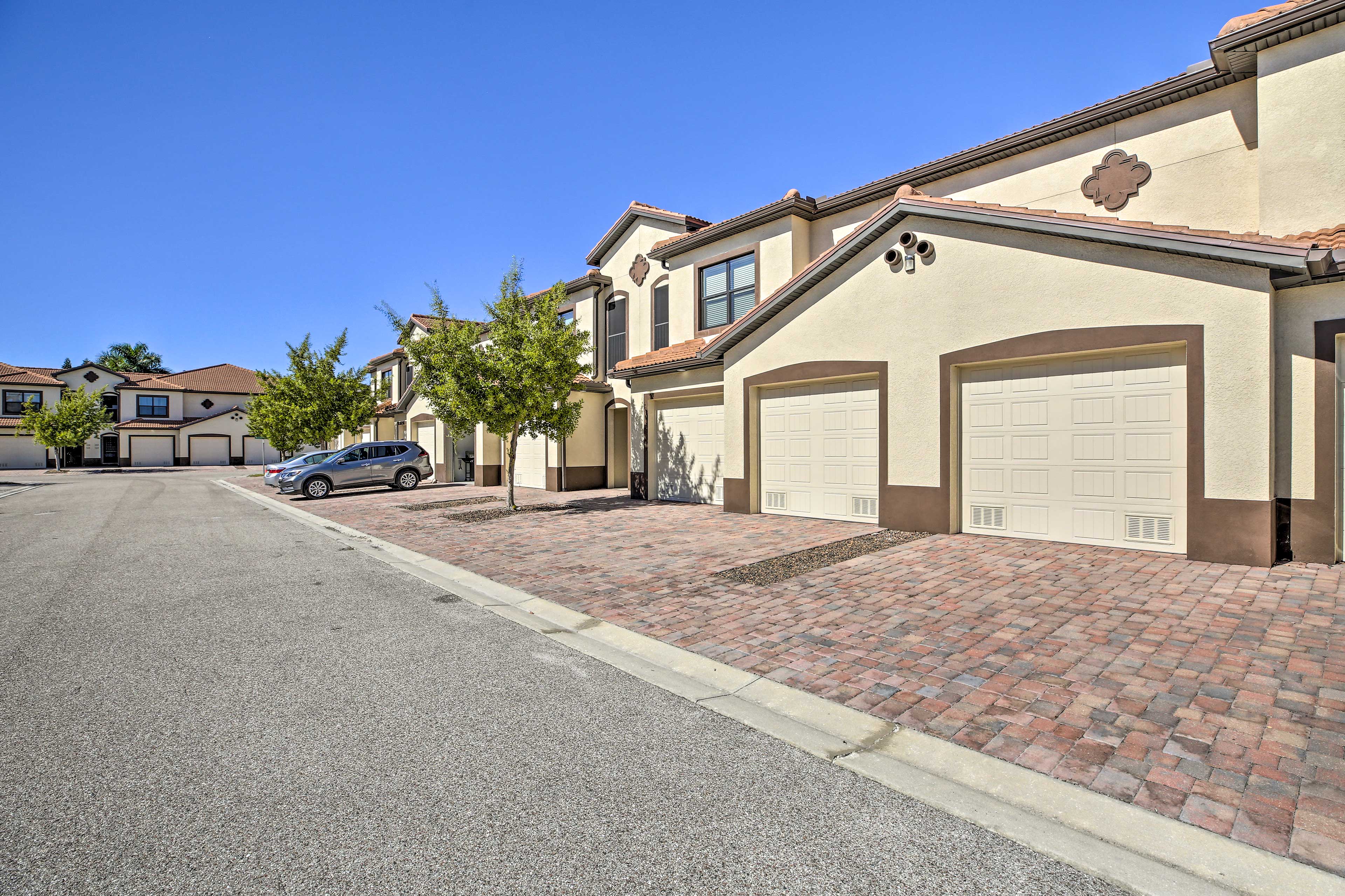 Driveway Parking (1 Vehicle)