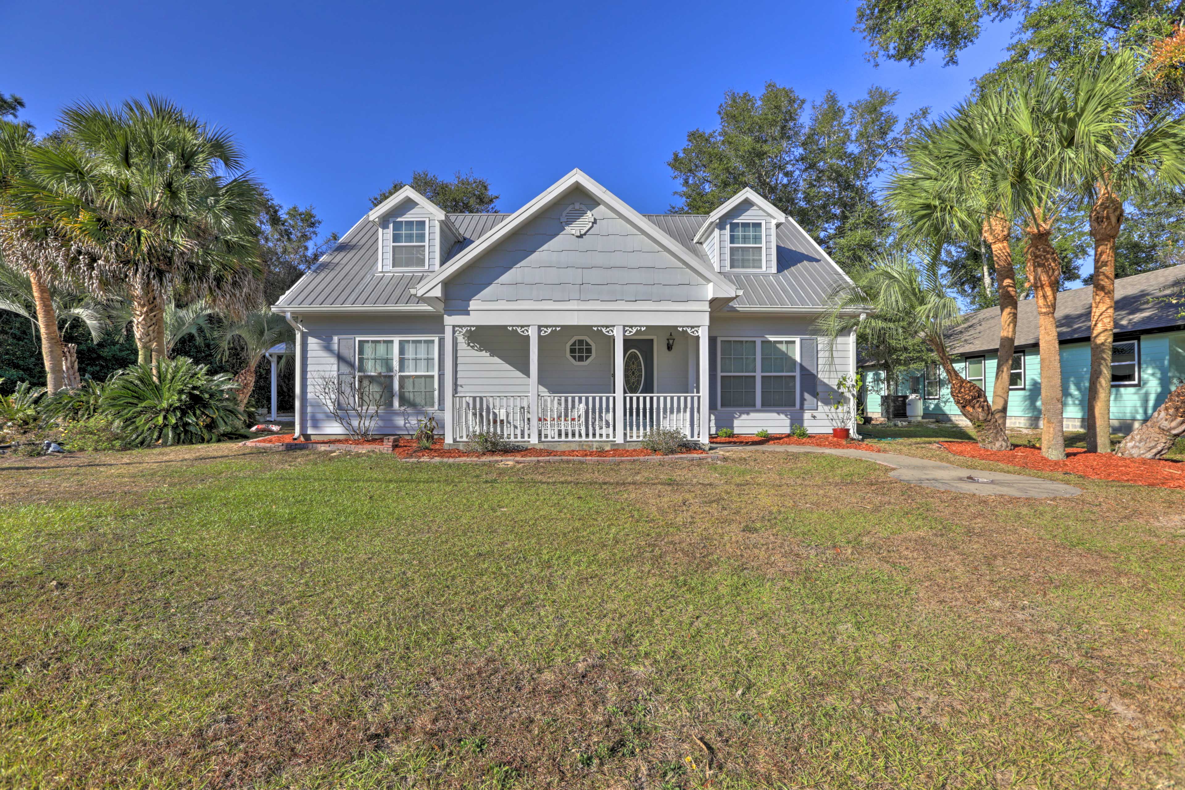 Steinhatchee Vacation Rental | 4BR | 3BA | Step-Free Entry | 1,789 Sq Ft