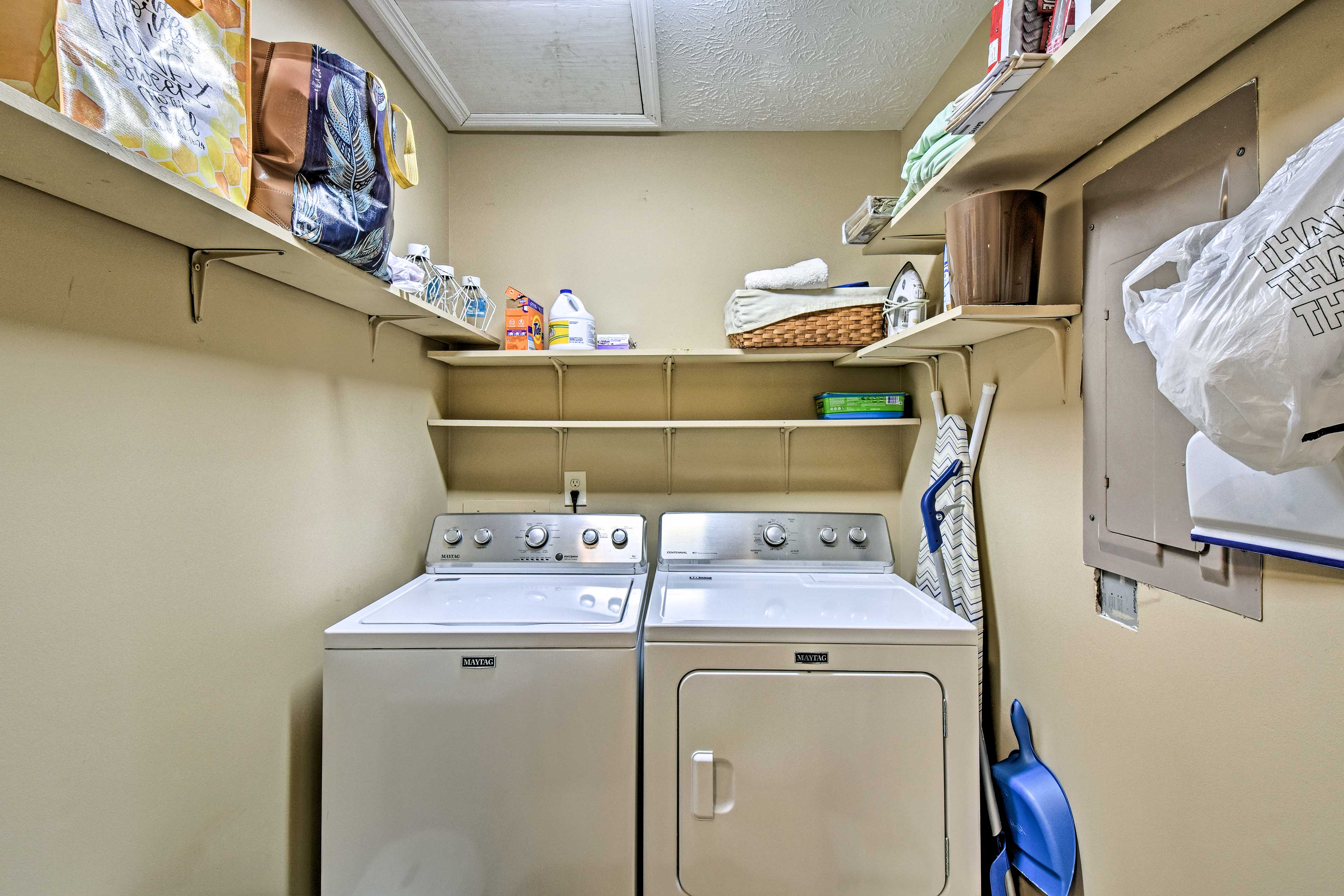 Laundry Room | Washer & Dryer