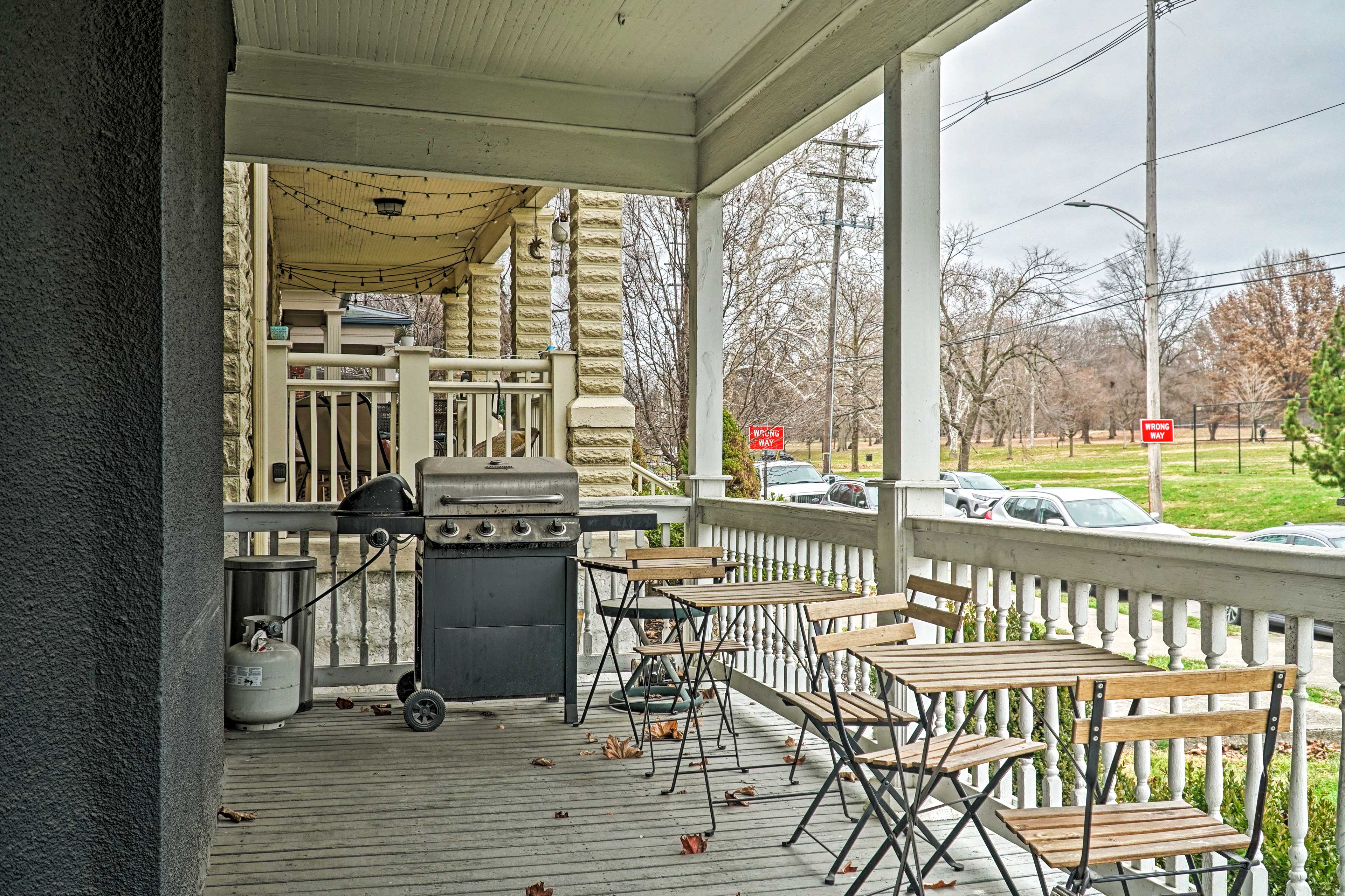 Front Porch | Gas Grill