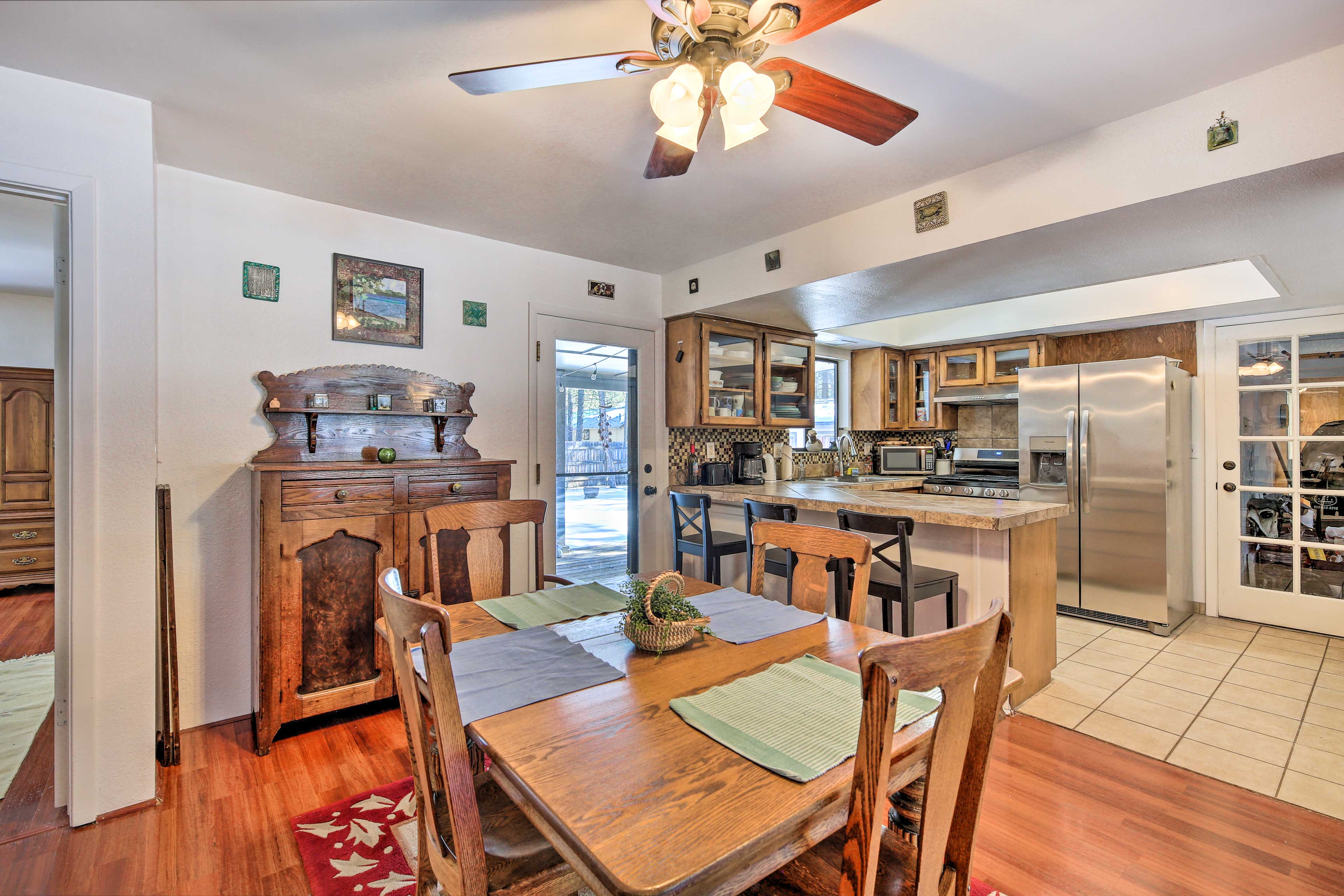 Dining Area | Dishware & Flatware