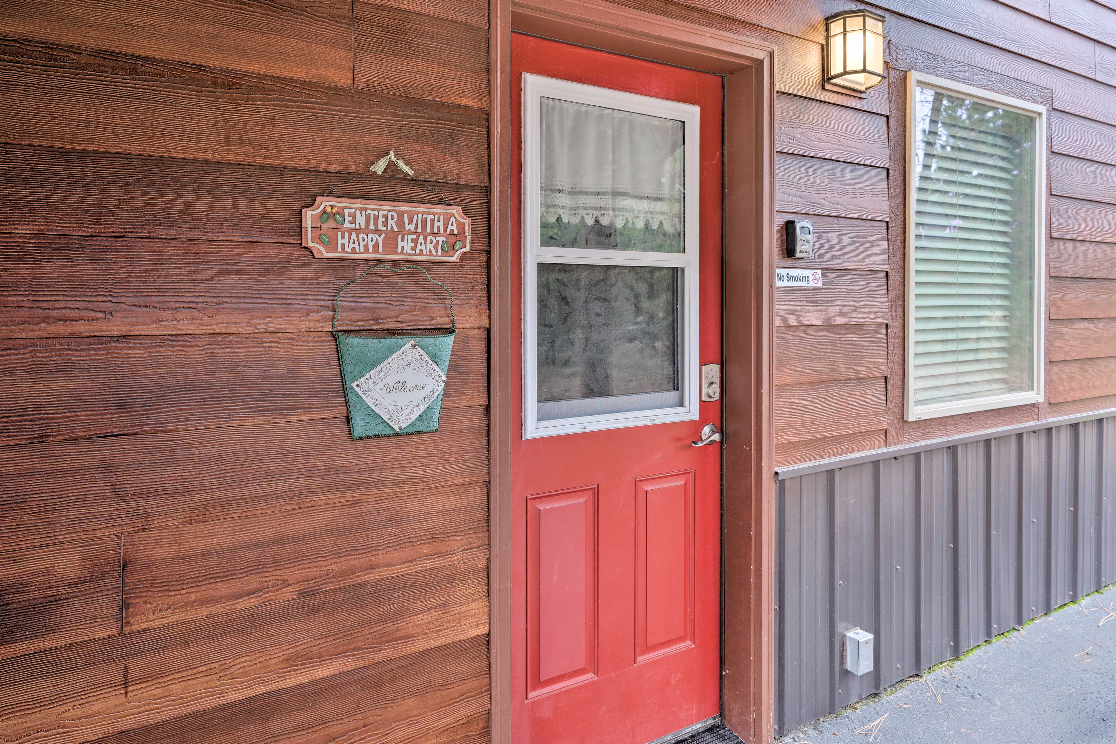 Cabin Entry | Keyless Entry | Heated Mats (No Shoveling Required)