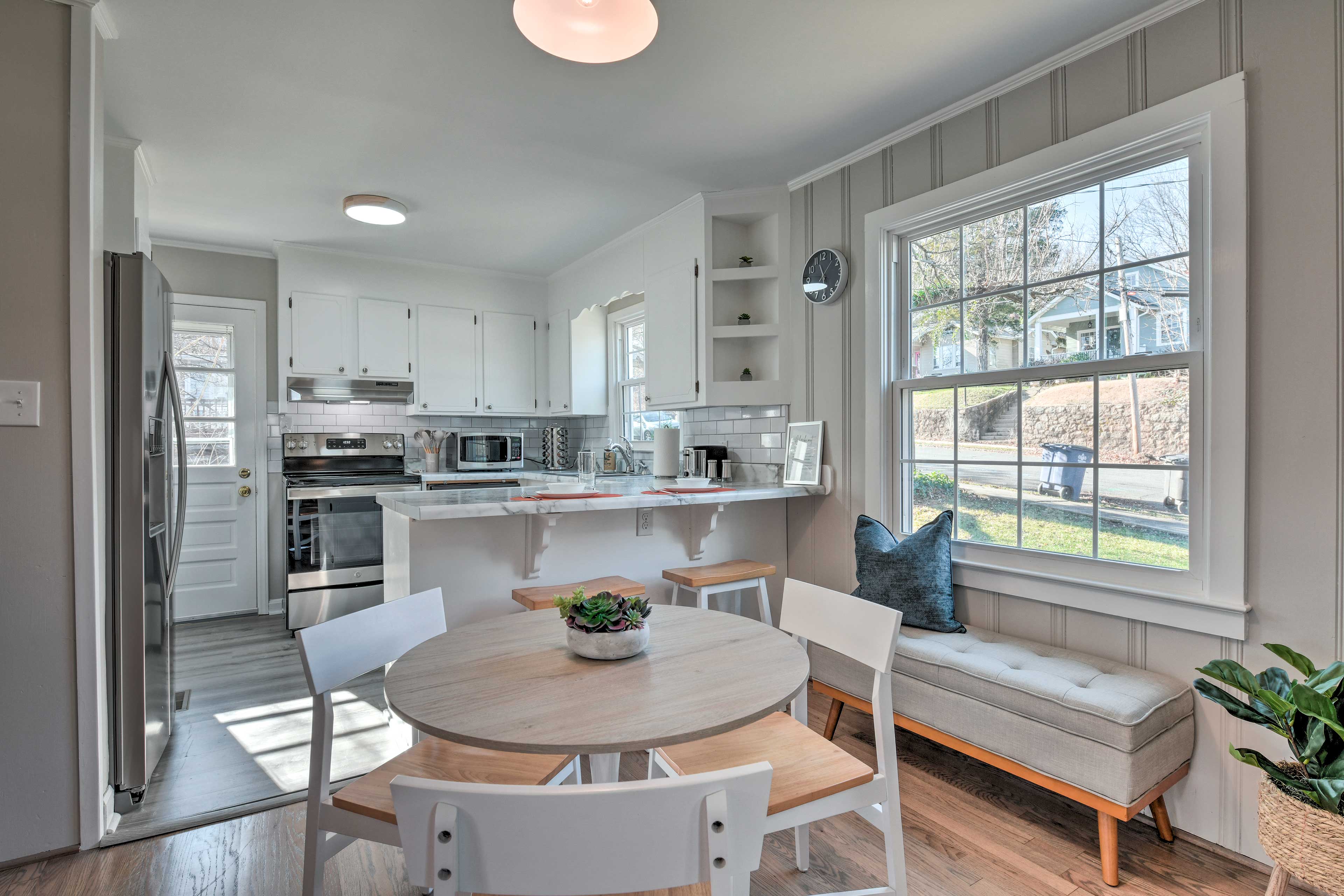 Kitchen | 3-Person Dining Table