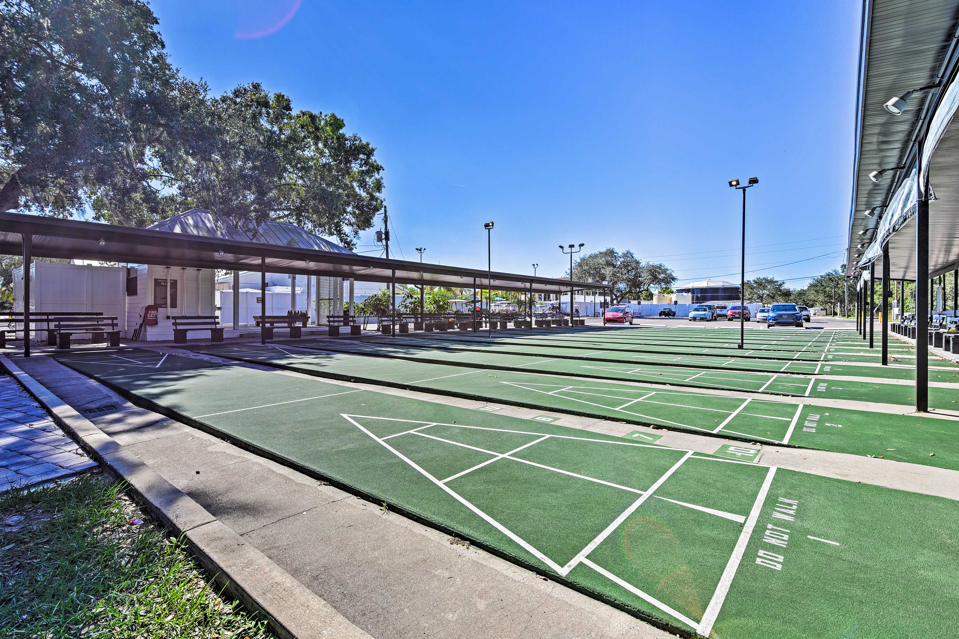 Community Shuffleboard Courts