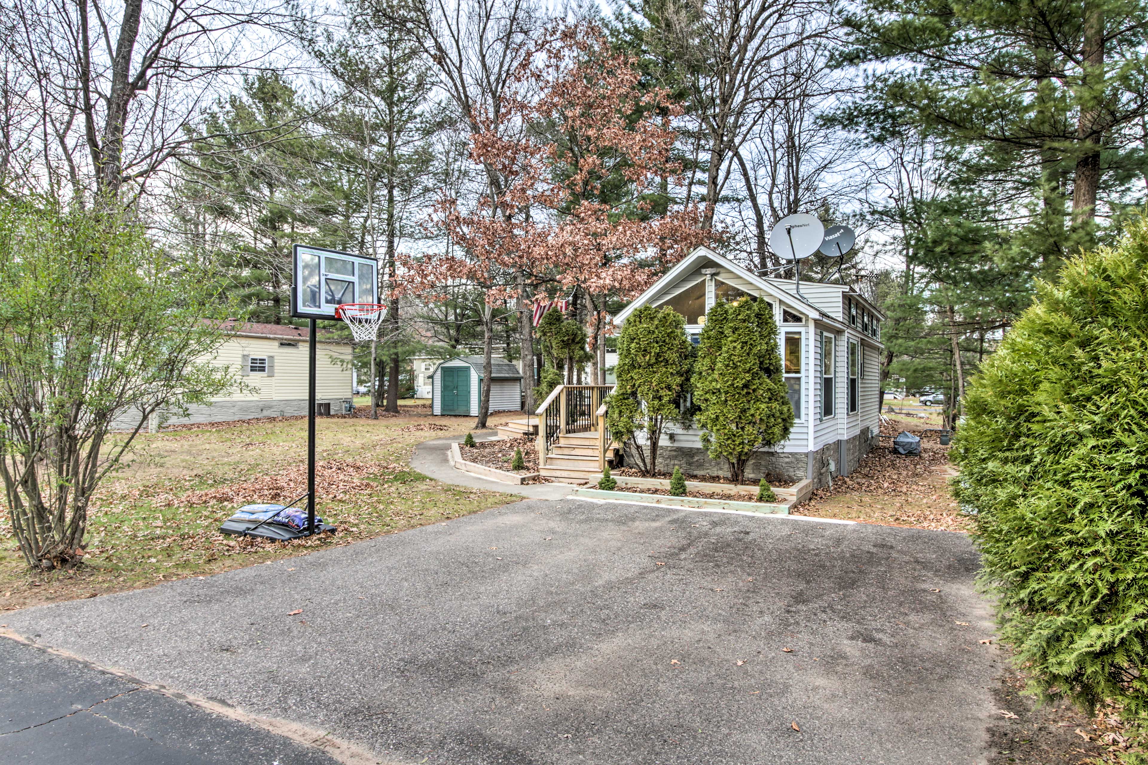 Exterior Space | 2-Story House