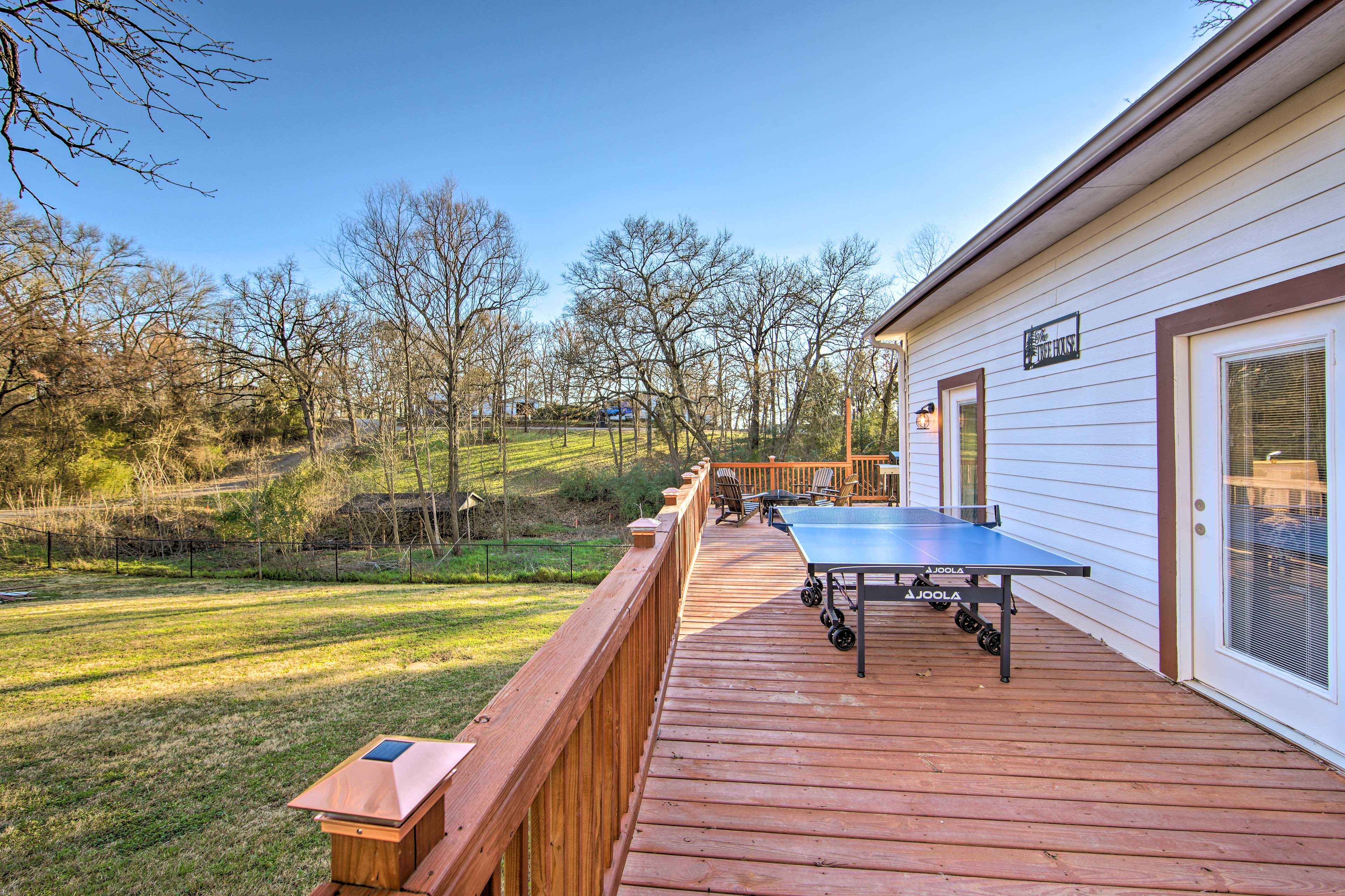 Private Deck/Fenced Yard