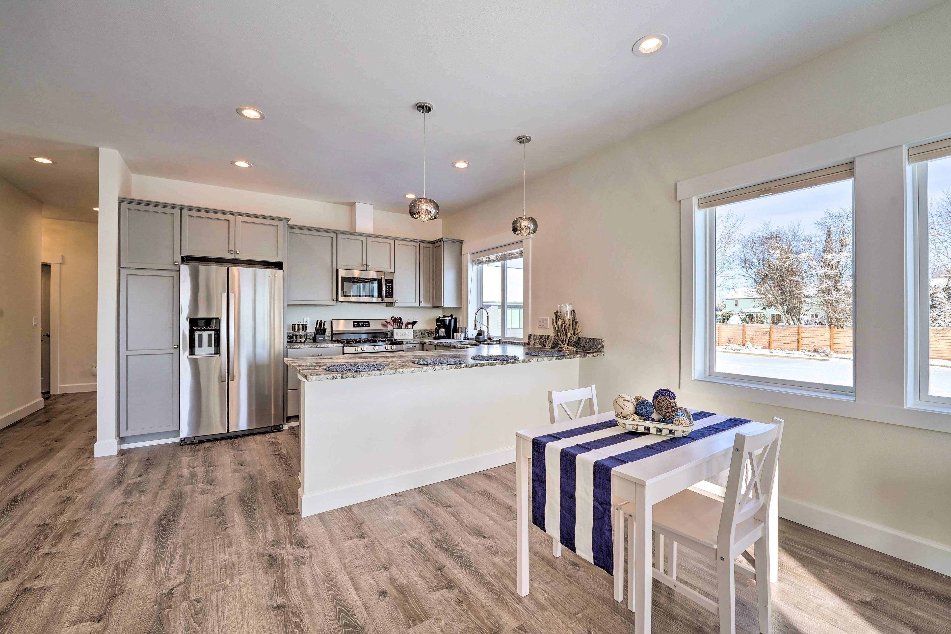 Fully Equipped Kitchen & Dining Area