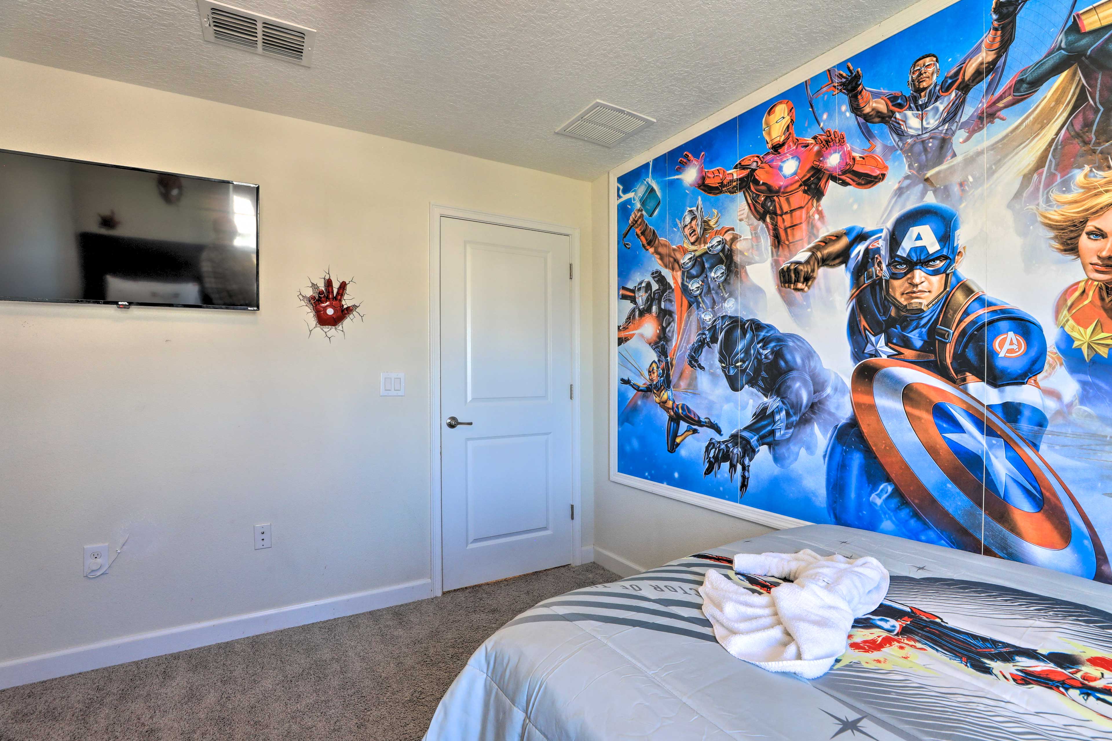 Bedroom 3 (Avengers Room) | Suitable for Children