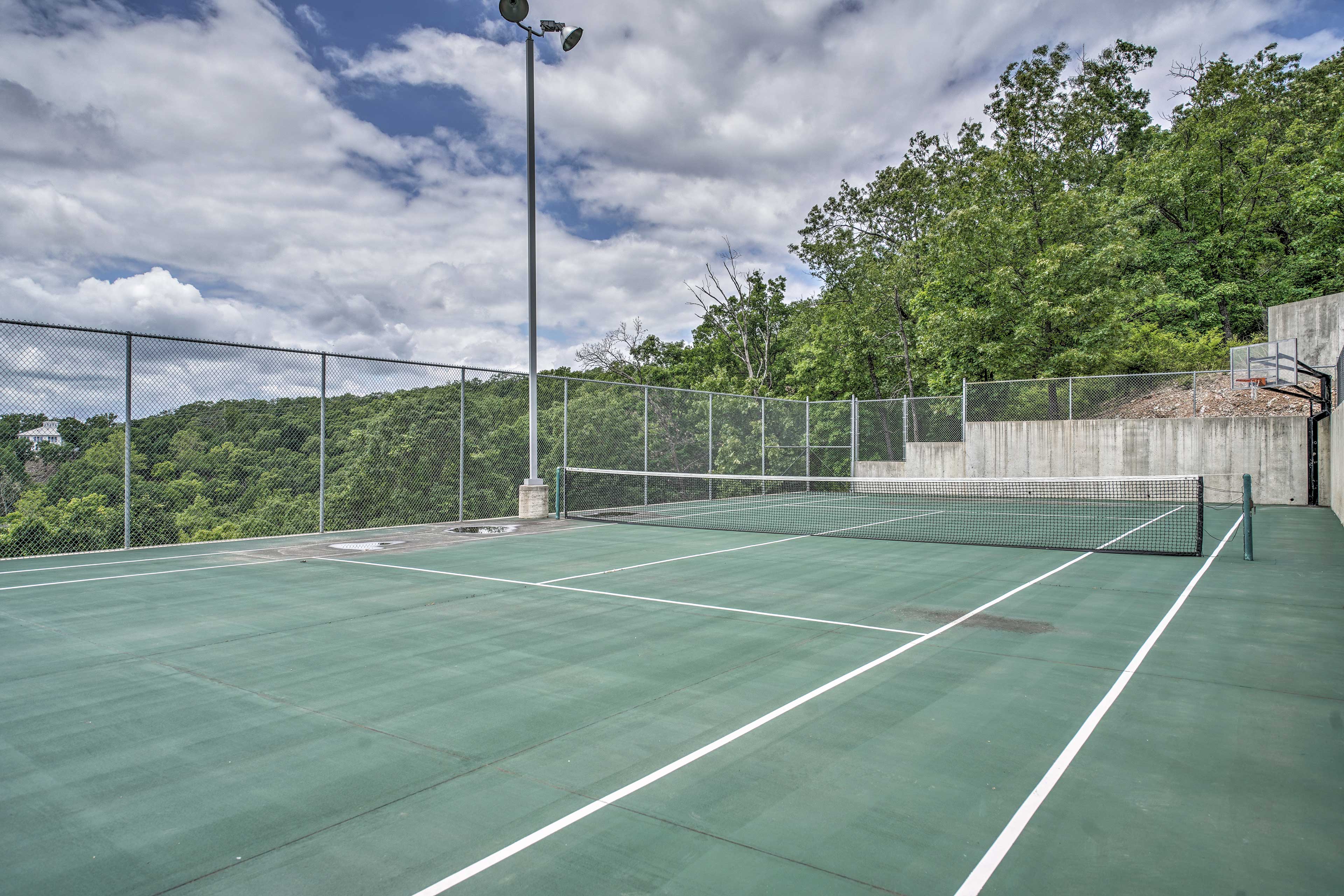 Community Amenities | Tennis Courts